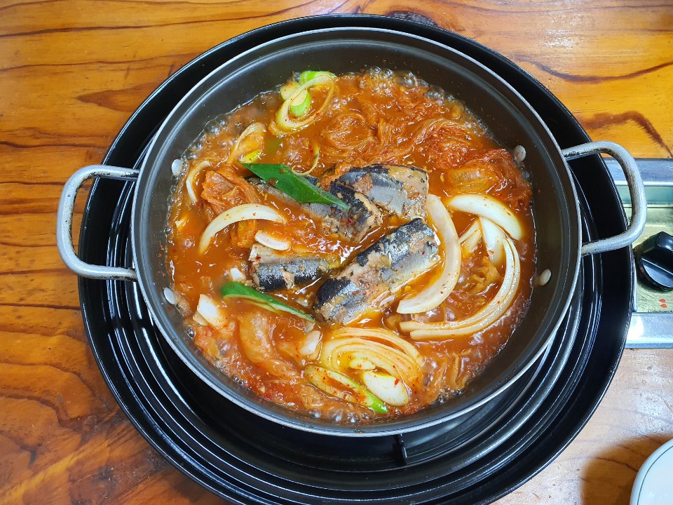 옛날생고기김치찌개