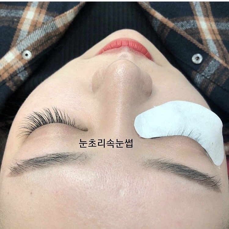 눈초리 대표 이미지