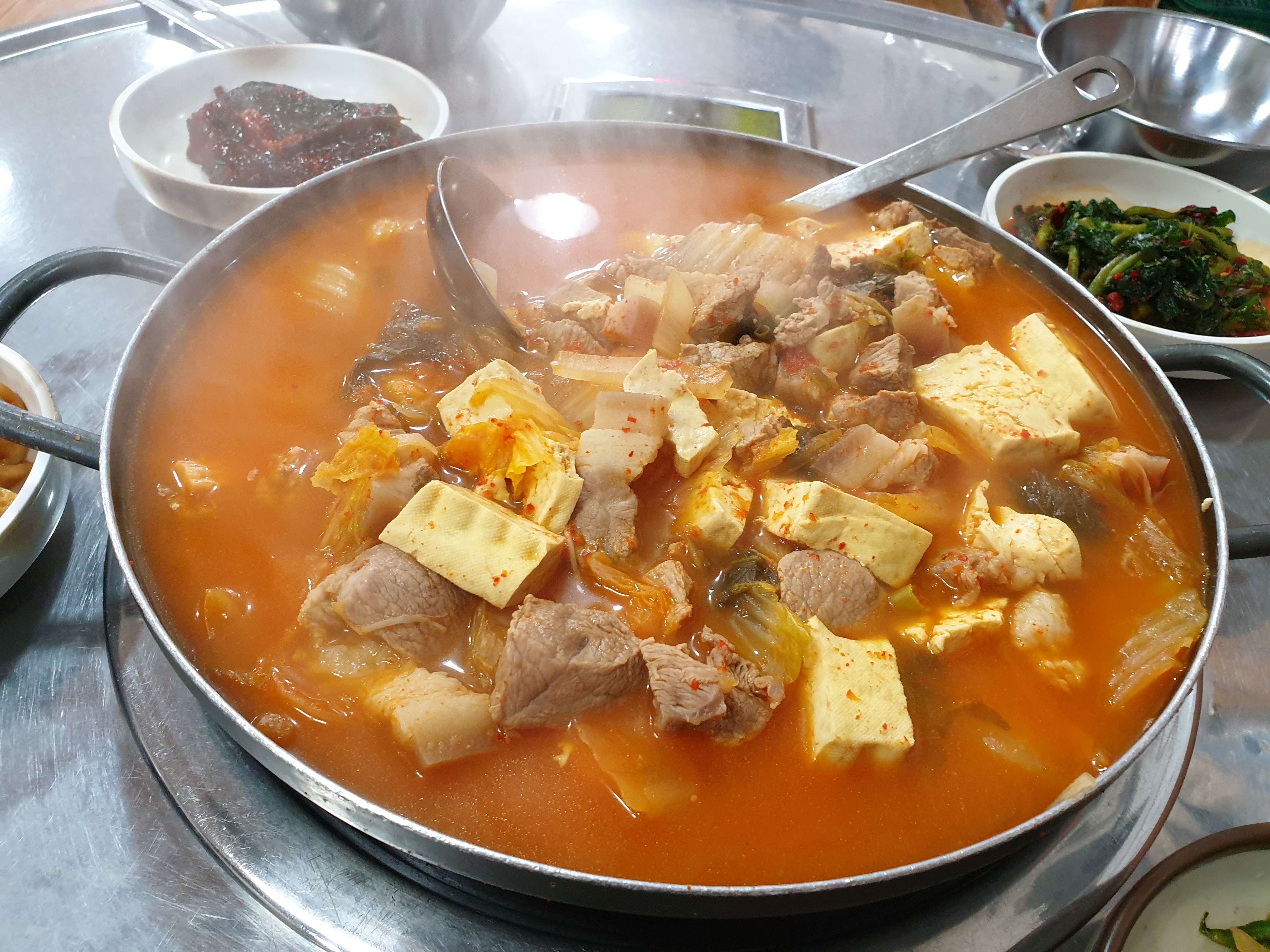 명가정육점식당