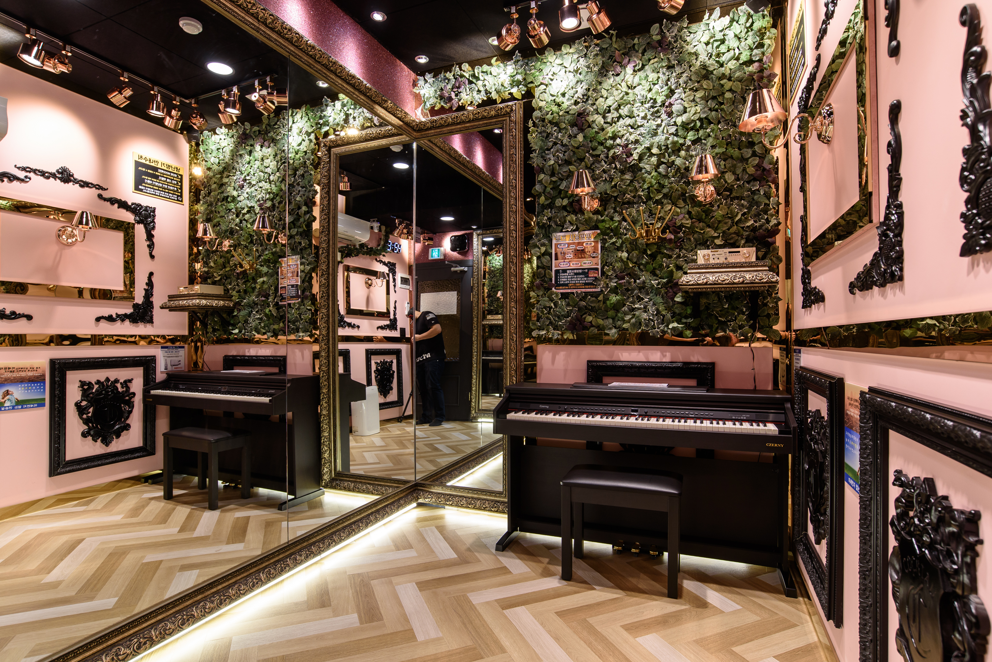 1번째 스튜디오 사진