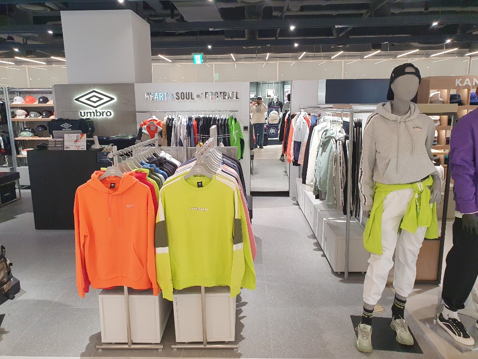 엄브로갤러리아백화점광교점