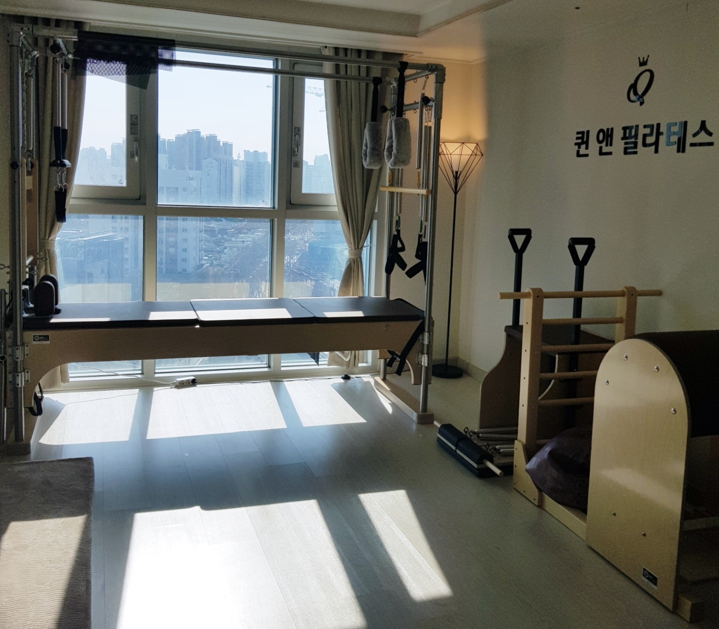 퀸앤필라테스 대표 이미지