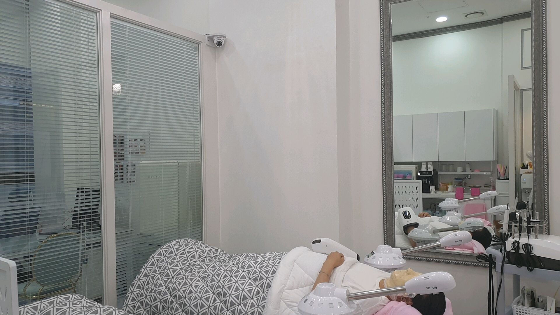 셀앤비에스테틱 강남점 대표 이미지