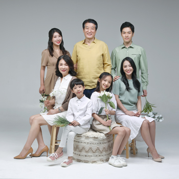 유앤아이 스튜디오 가족사진 사진관