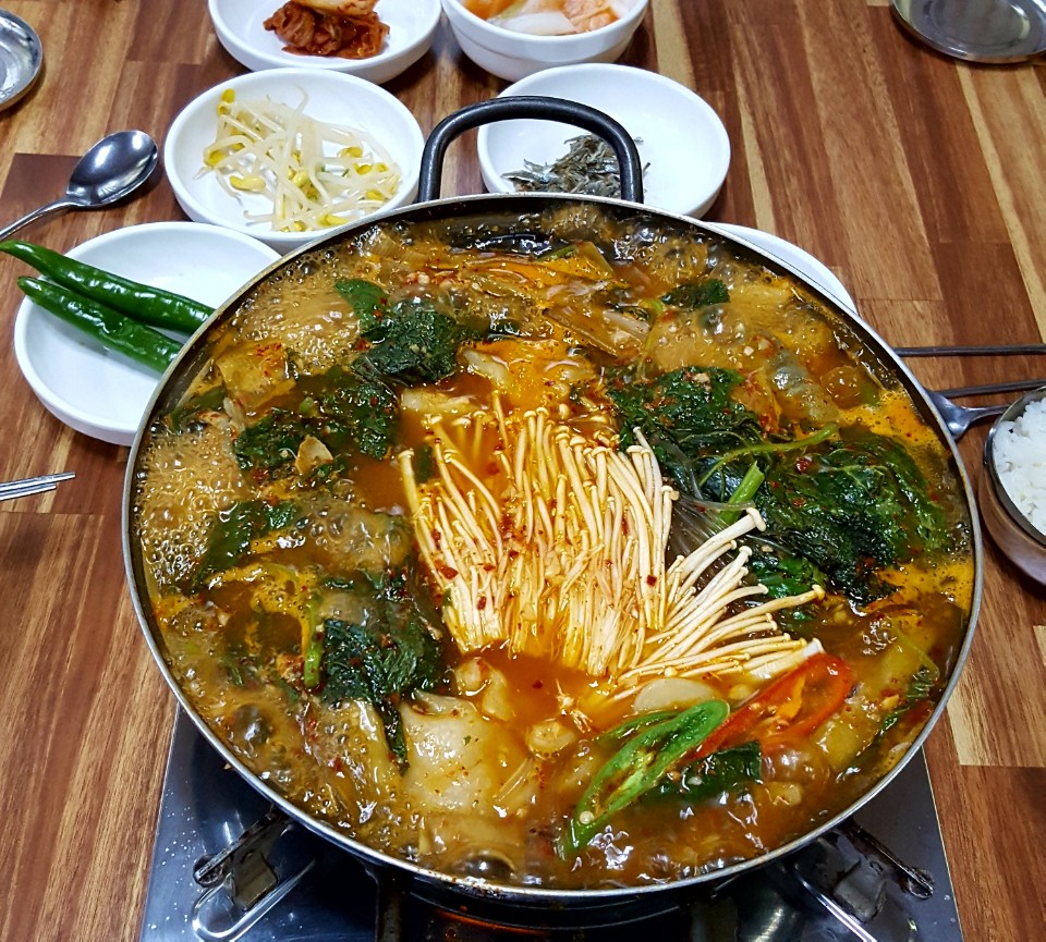 왕메기매운탕식당