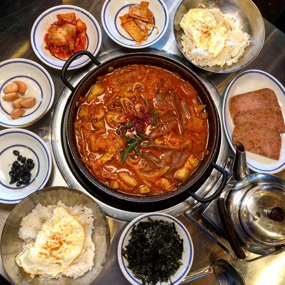시골통돼지볶음 부산대점