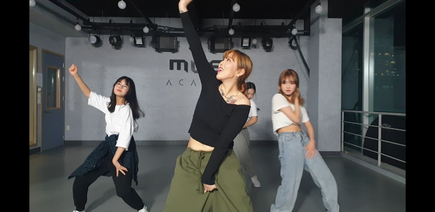 뮤즈엔터테인먼트
