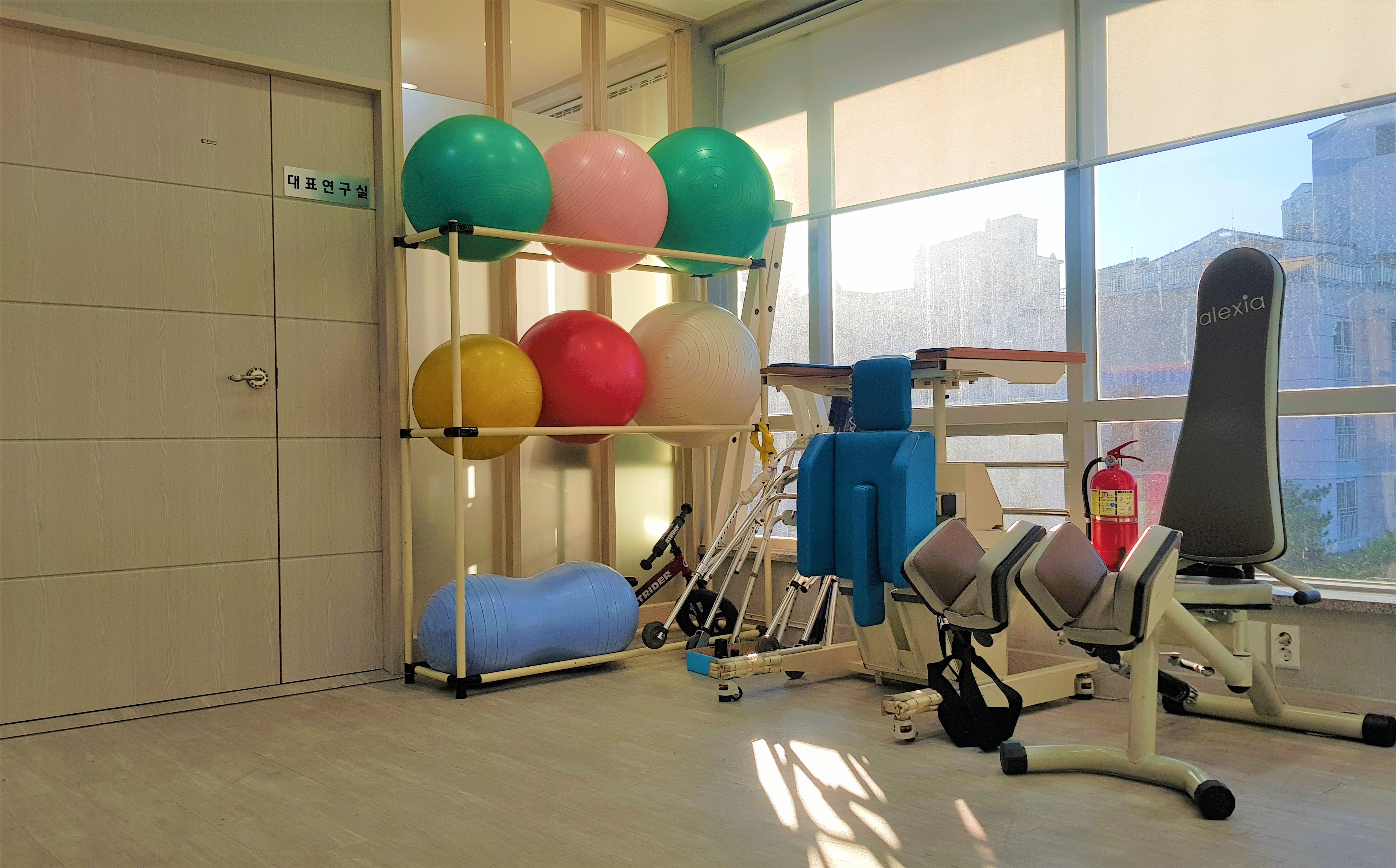 비위더스 재활운동센터 대표 이미지