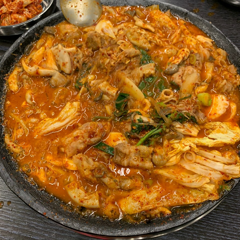 율생해물샤브칼국수 석모점