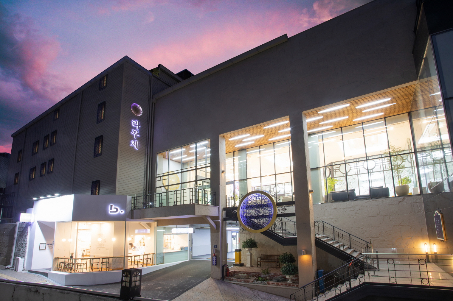 라루체 웨딩 대표 이미지