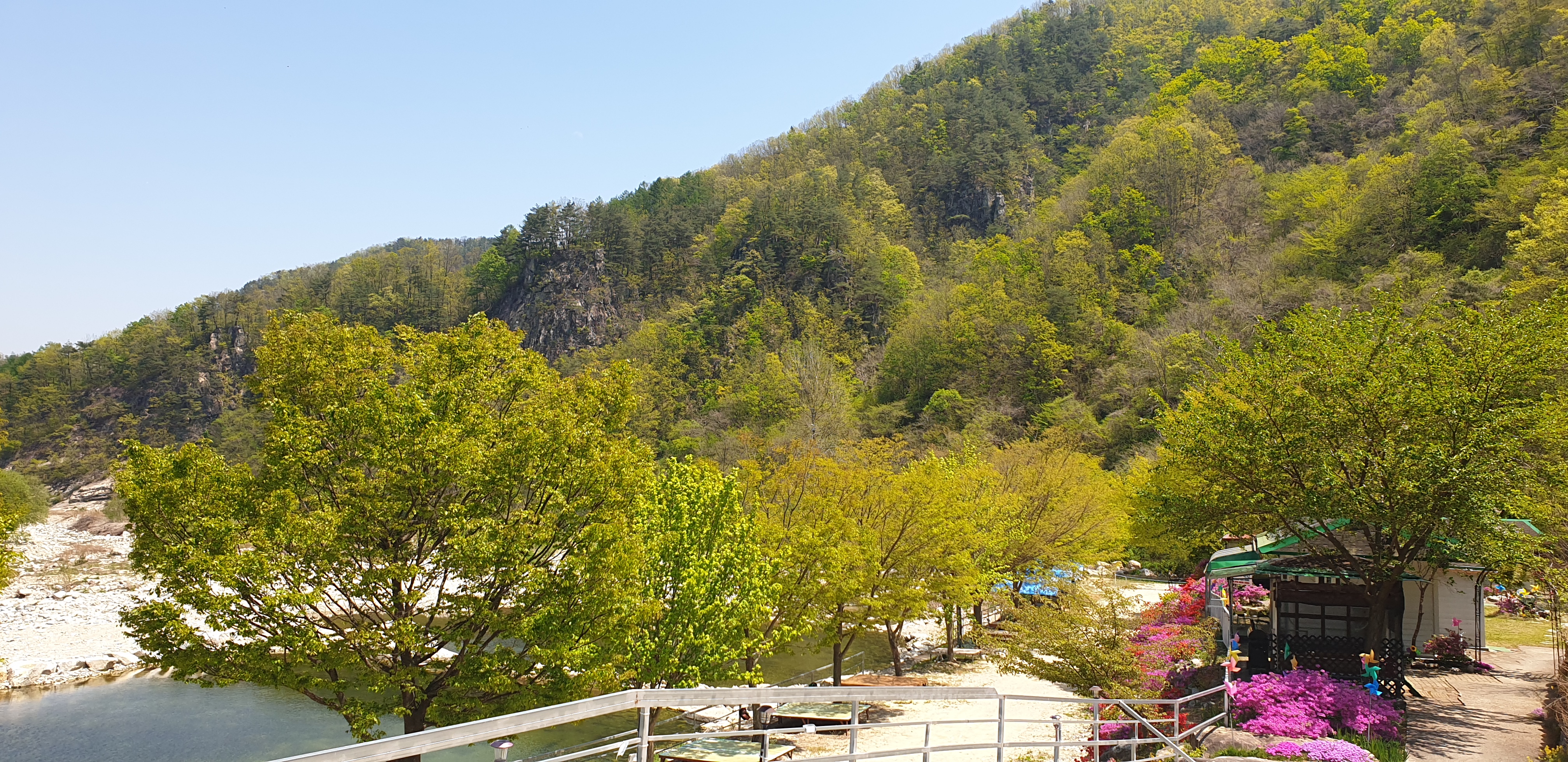 성주 산그늘펜션