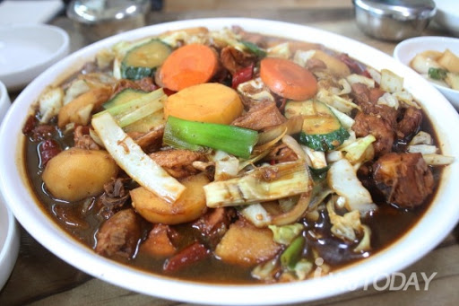 신의주찹쌀순대&찜닭