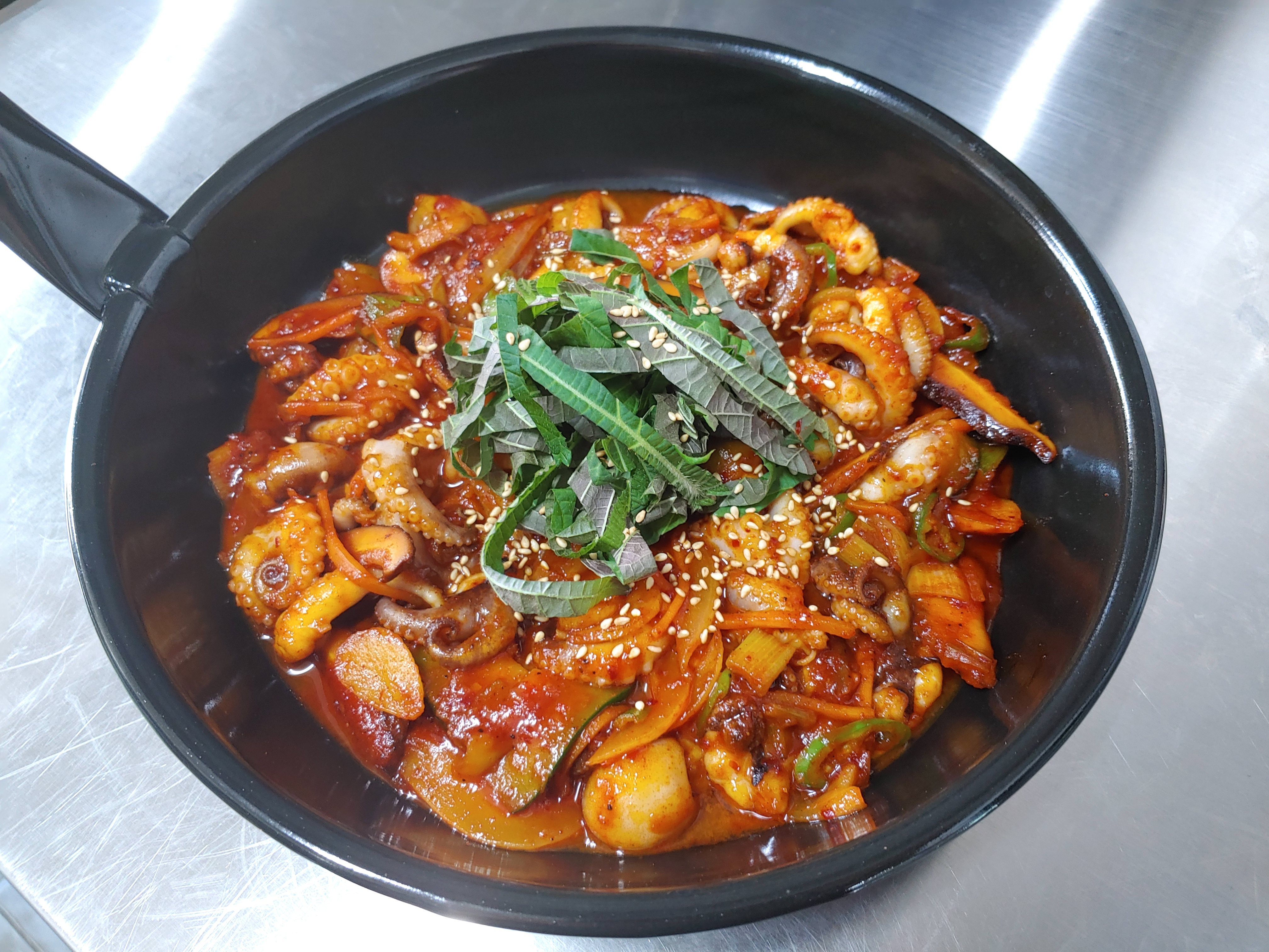 온스키친 칼국수&쭈꾸미