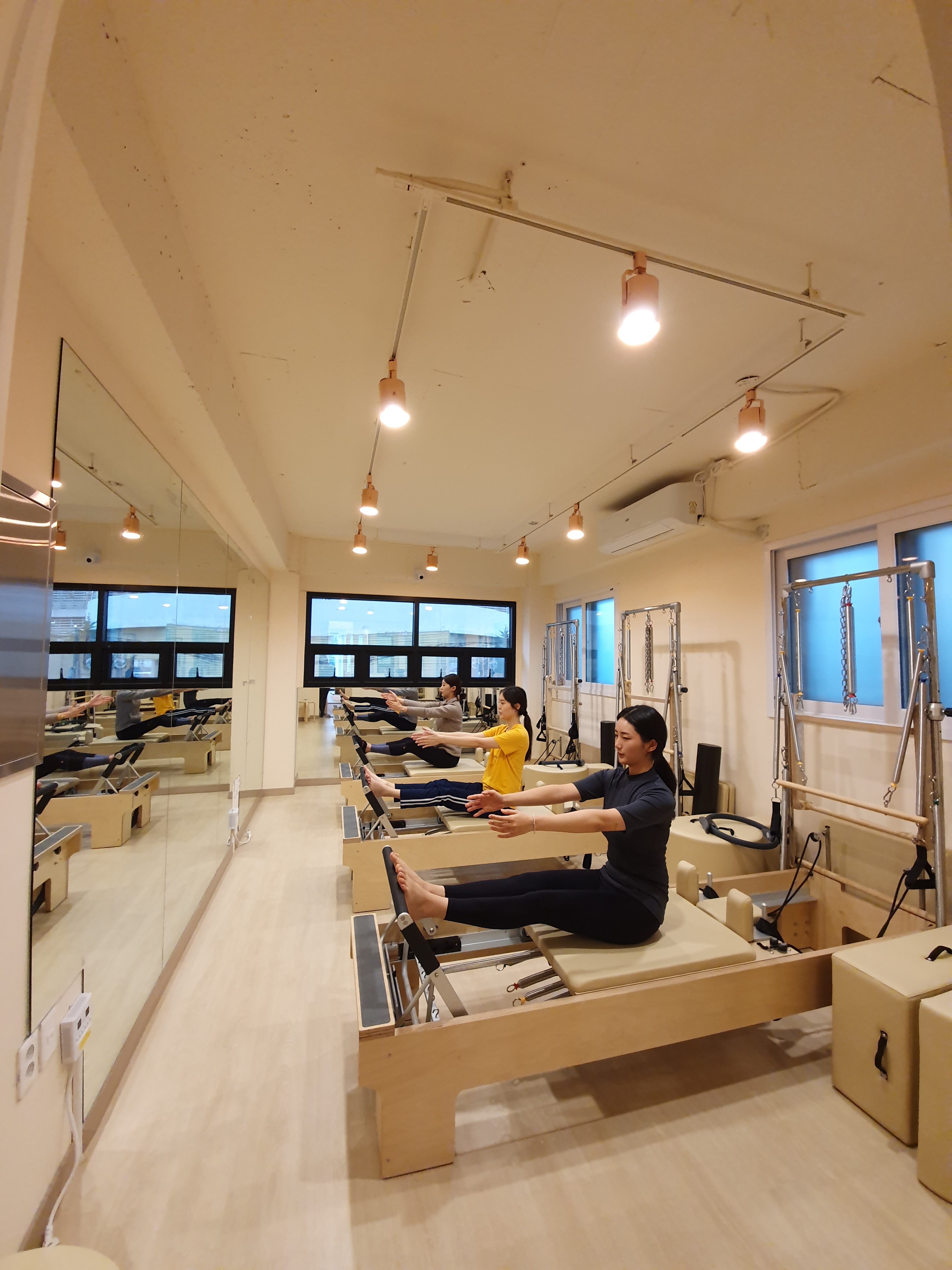 리뉴필라테스&바디케어 영등포점 photo 10