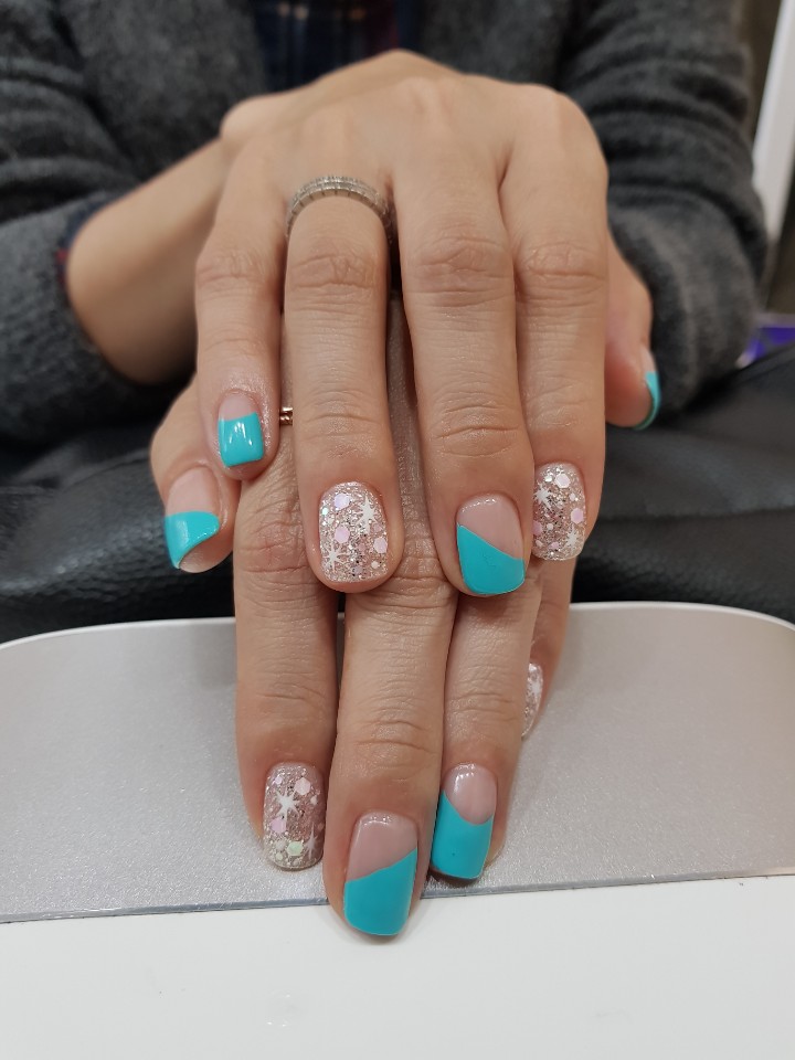 퀸스 네일샵 대표 이미지