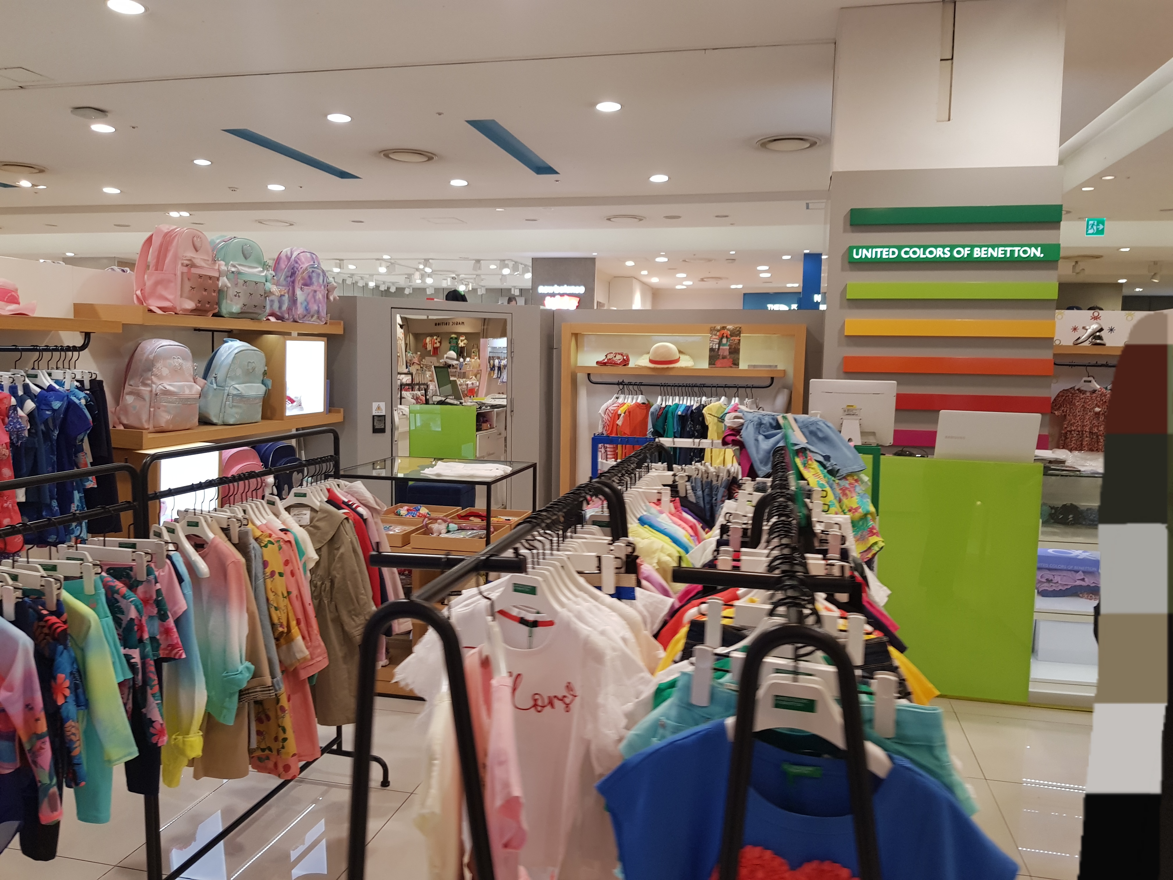 베네통 키즈 현대백화점 목동점