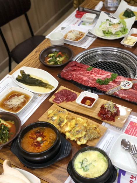 총체보리한우 대전점