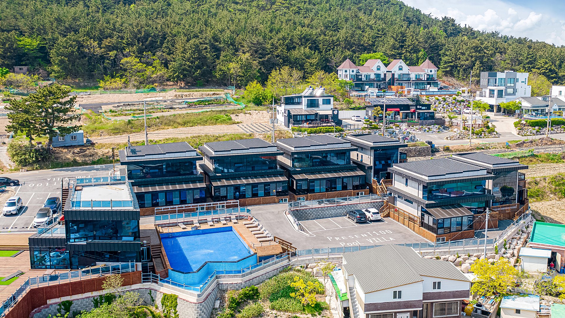 프레젠트풀빌라펜션 경상 애견숙소