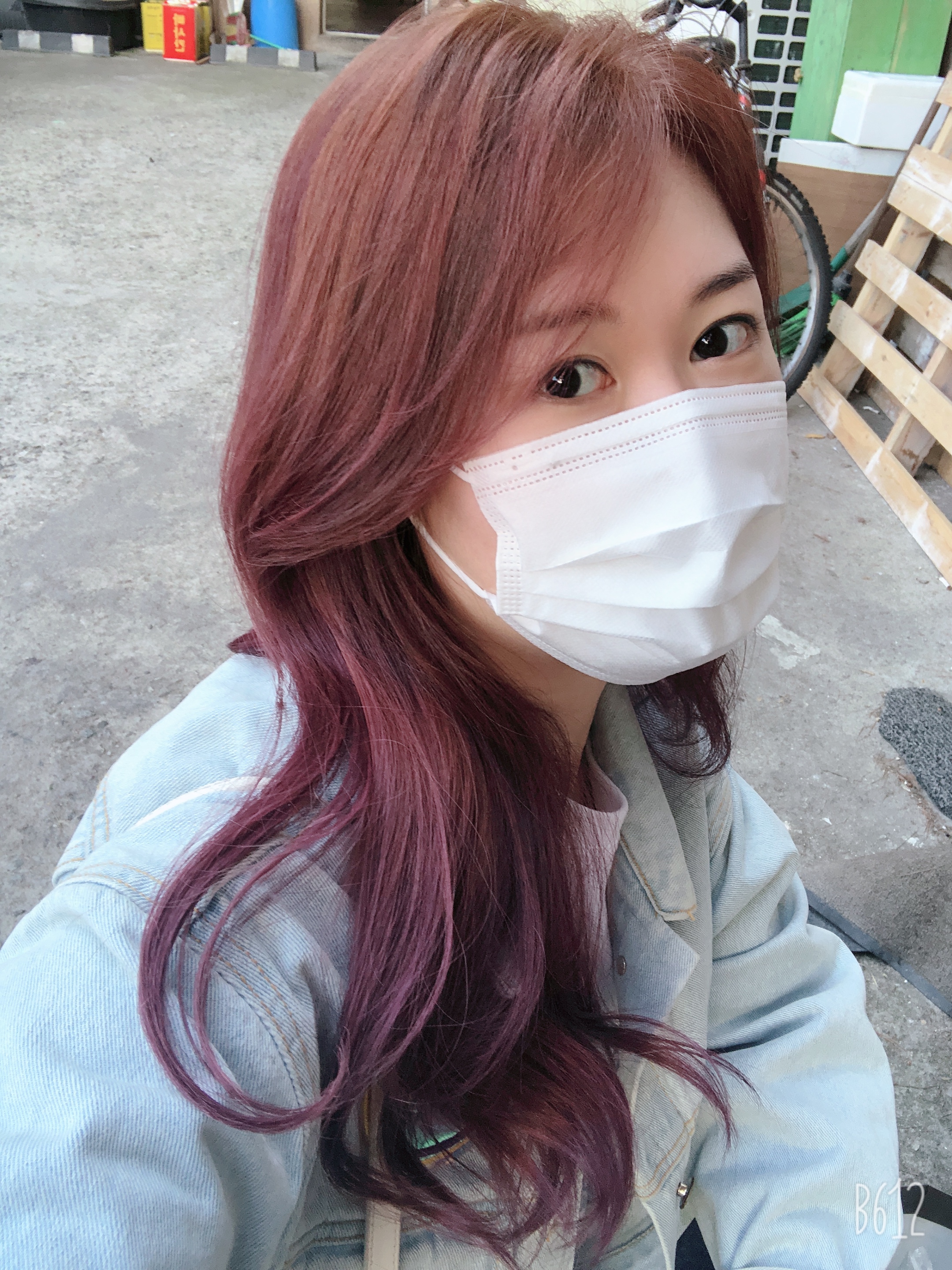 살롱봄 내부 또는 관련 모습