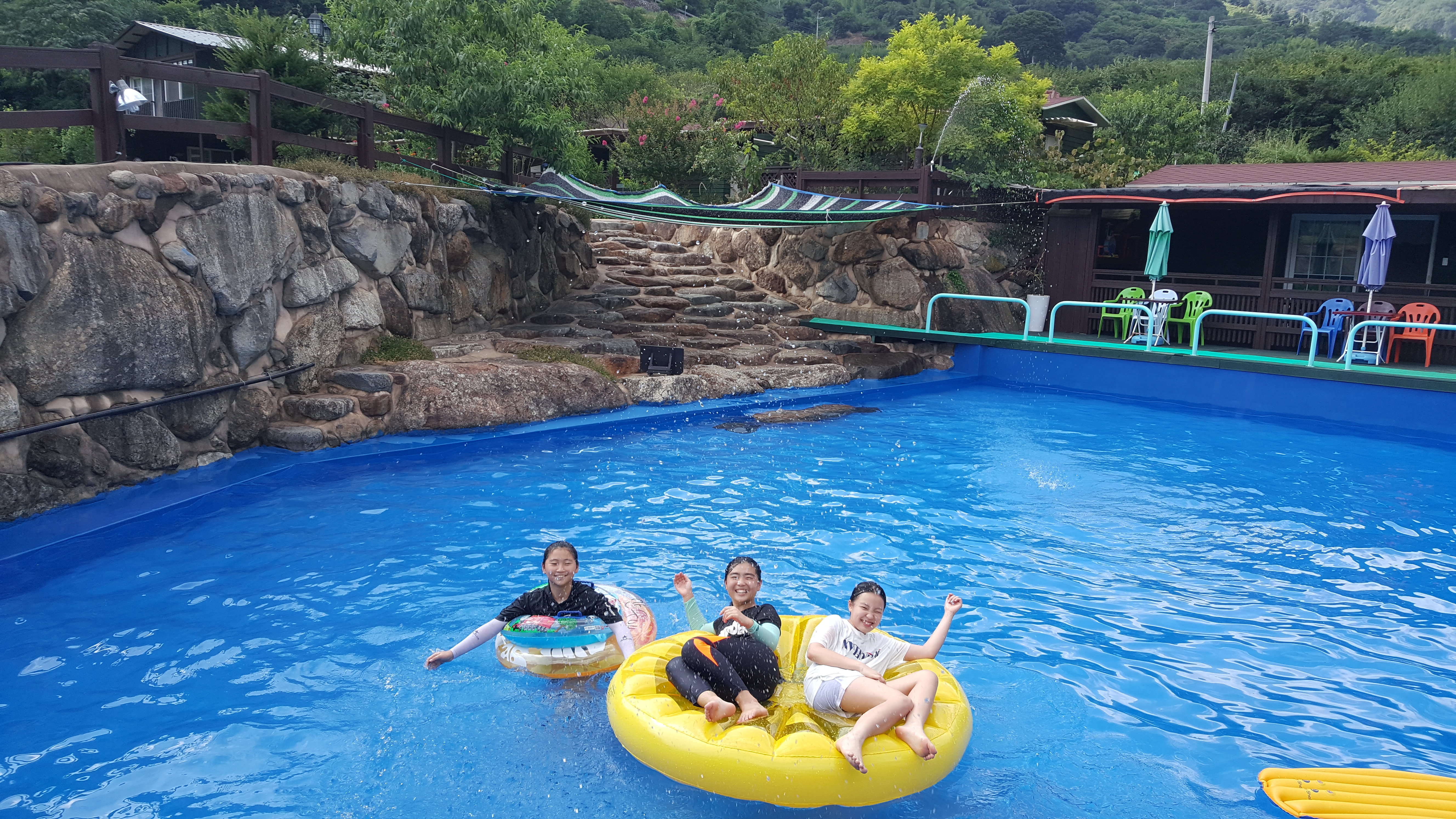 하동산수애수영장 독채펜션