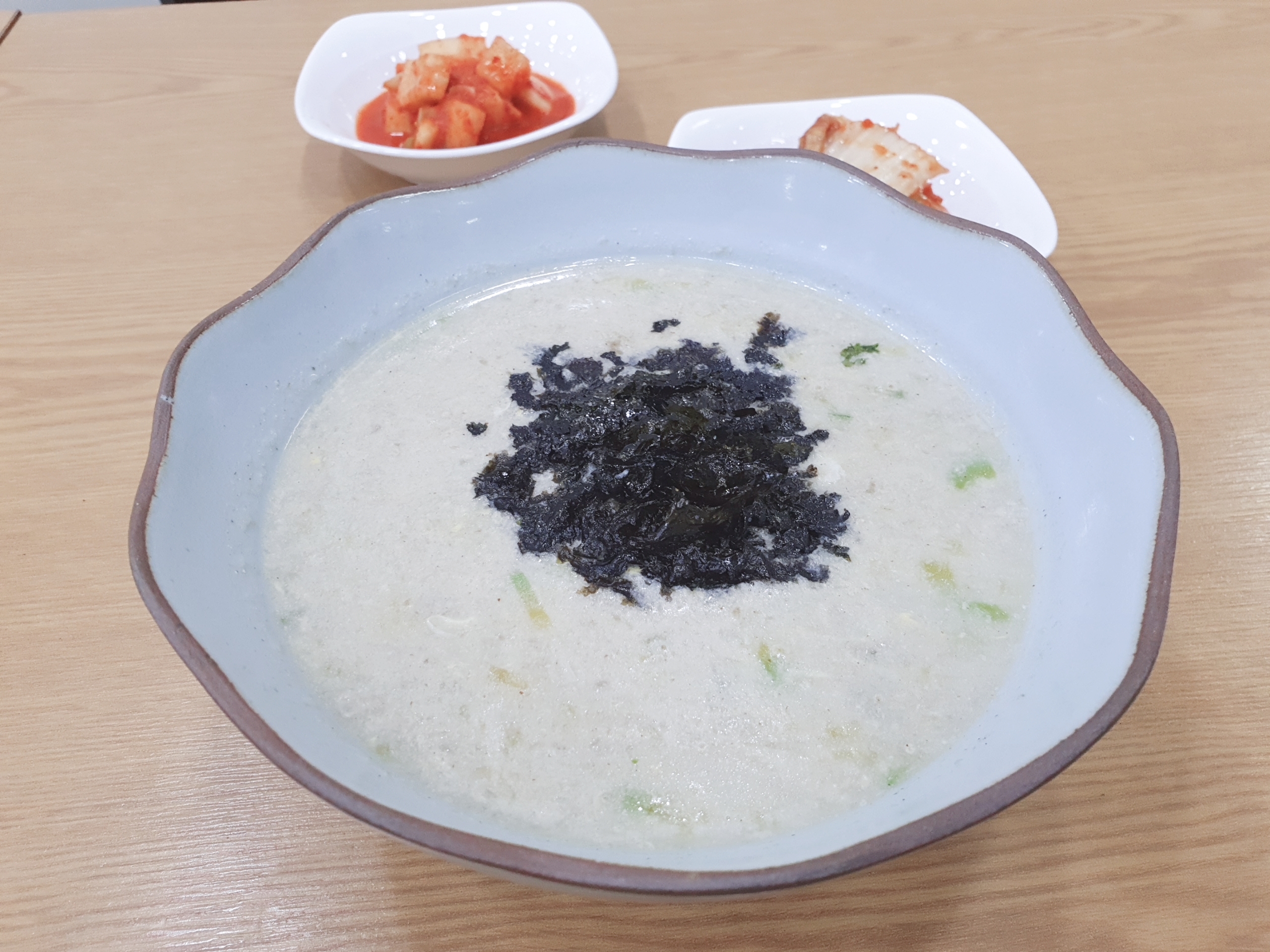 들깨감자옹심이