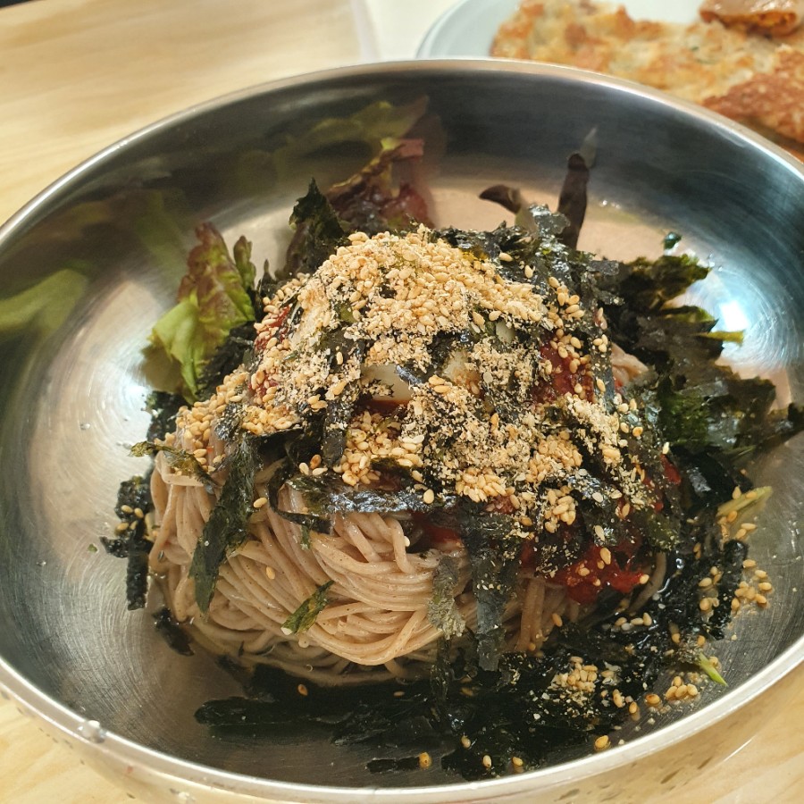 매지리 대추나무막국수