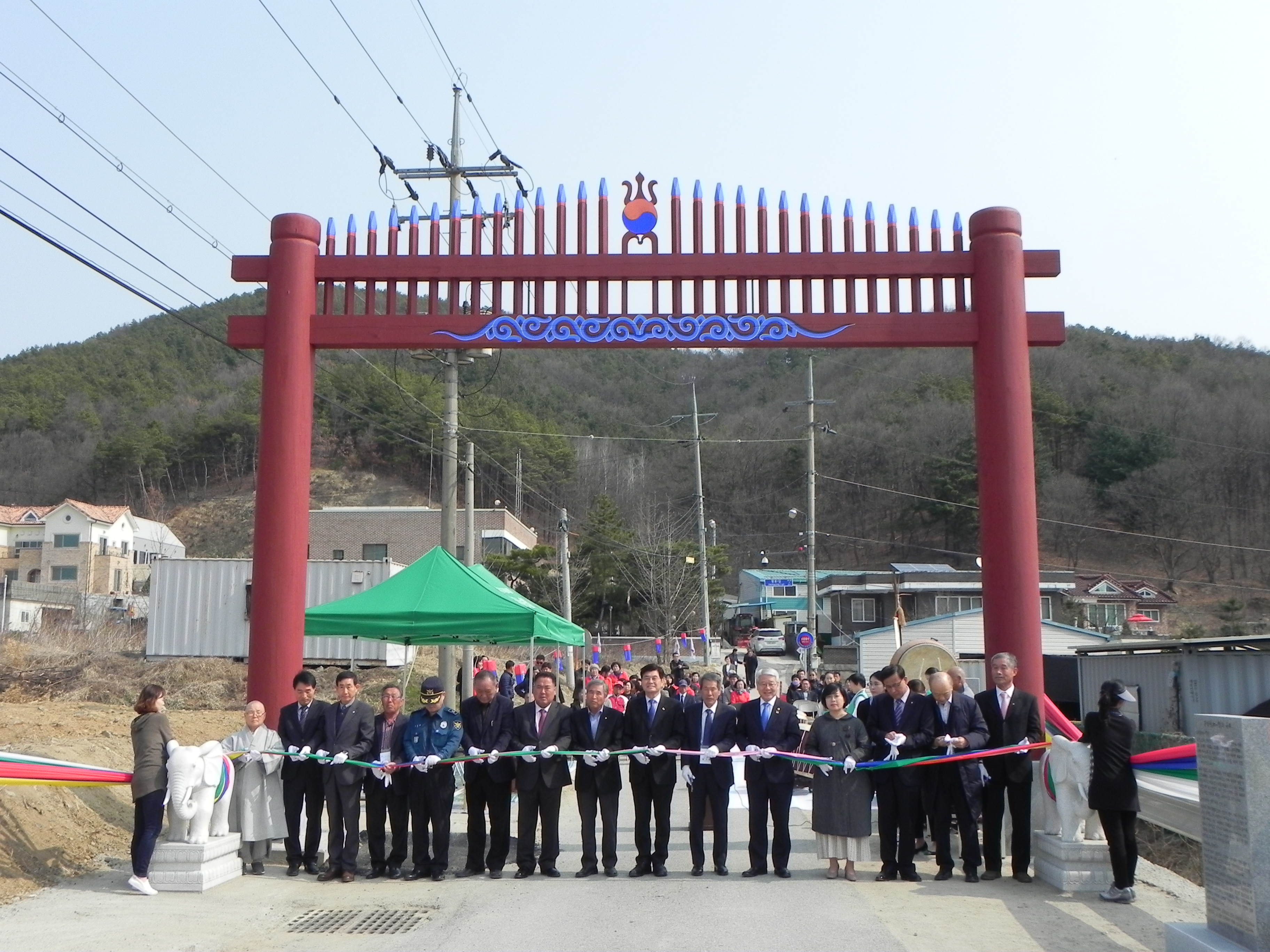 황용리 홍살문 충효문화재위원회