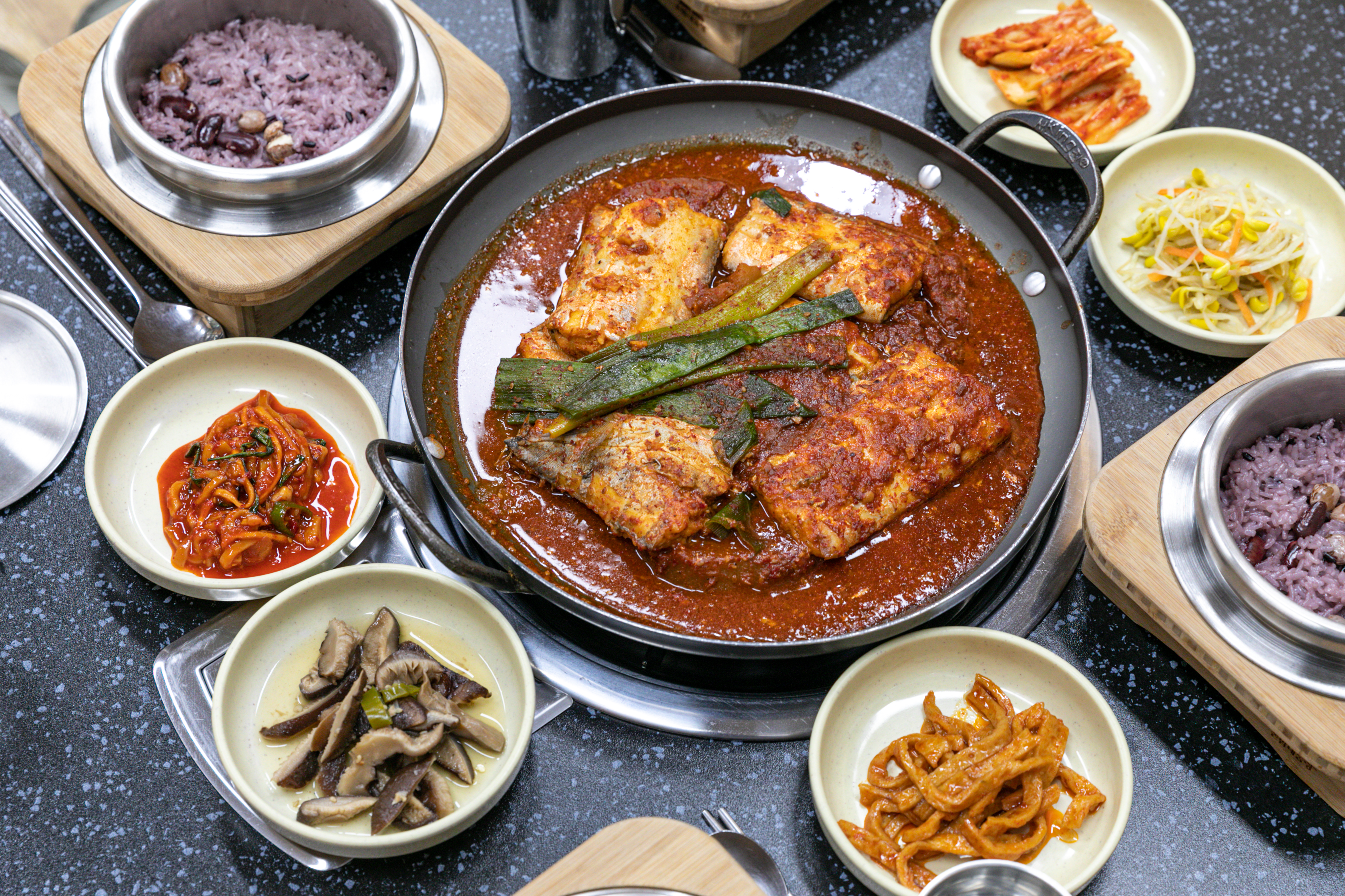 꺼멍도새기 동문시장 본점