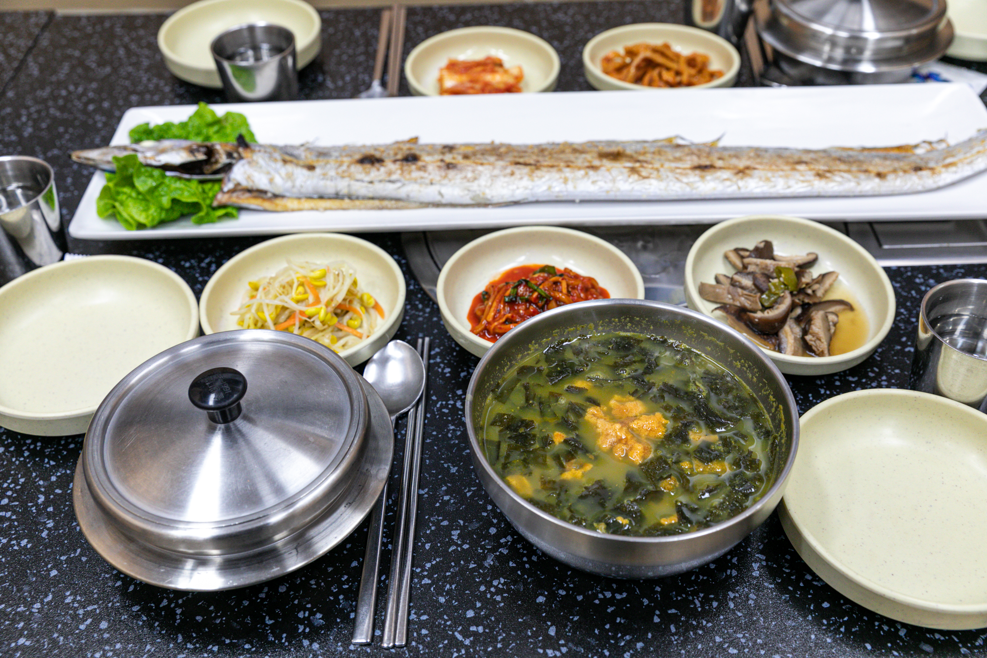 꺼멍도새기 동문시장 본점