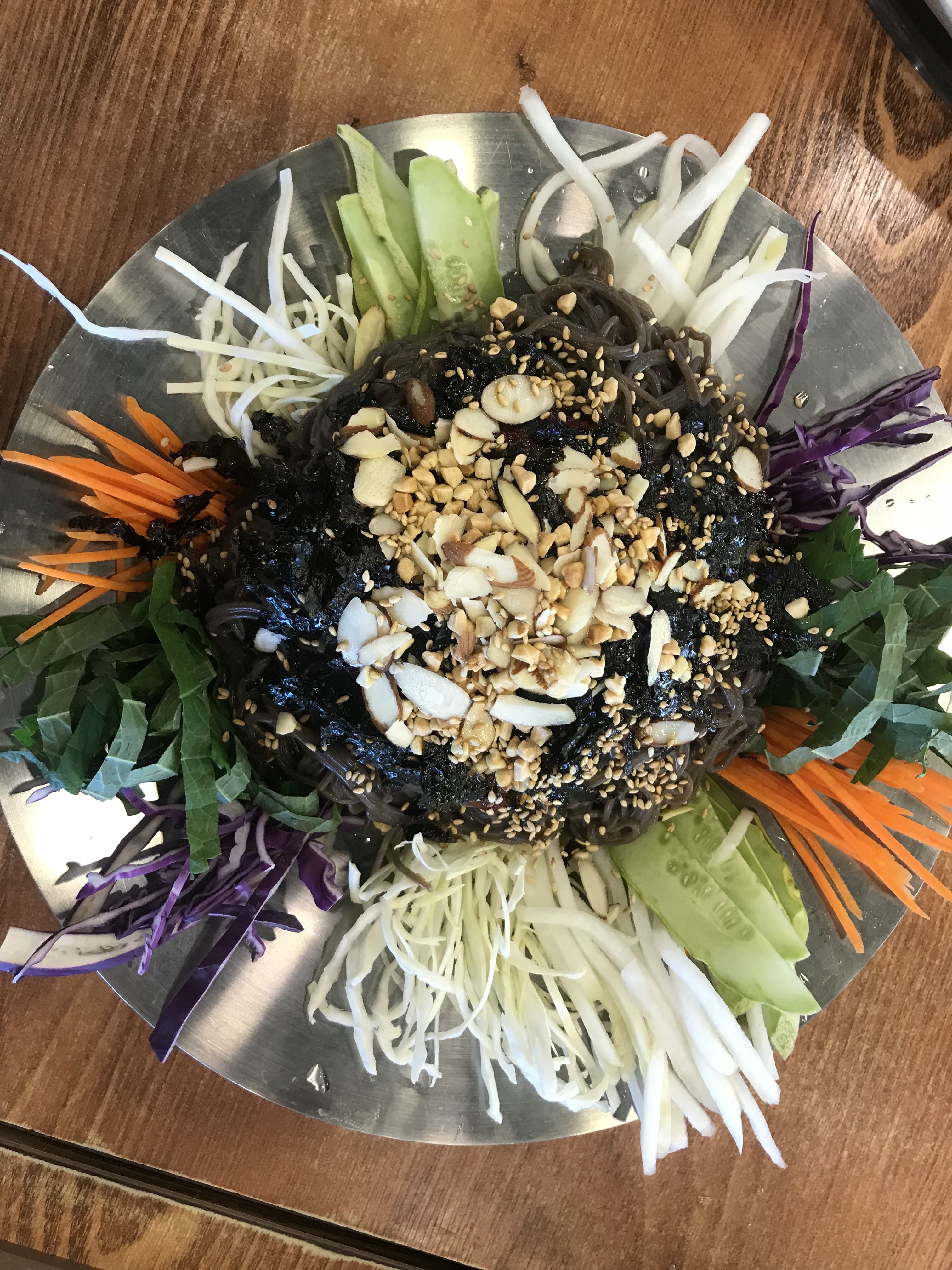 쟁반막국수