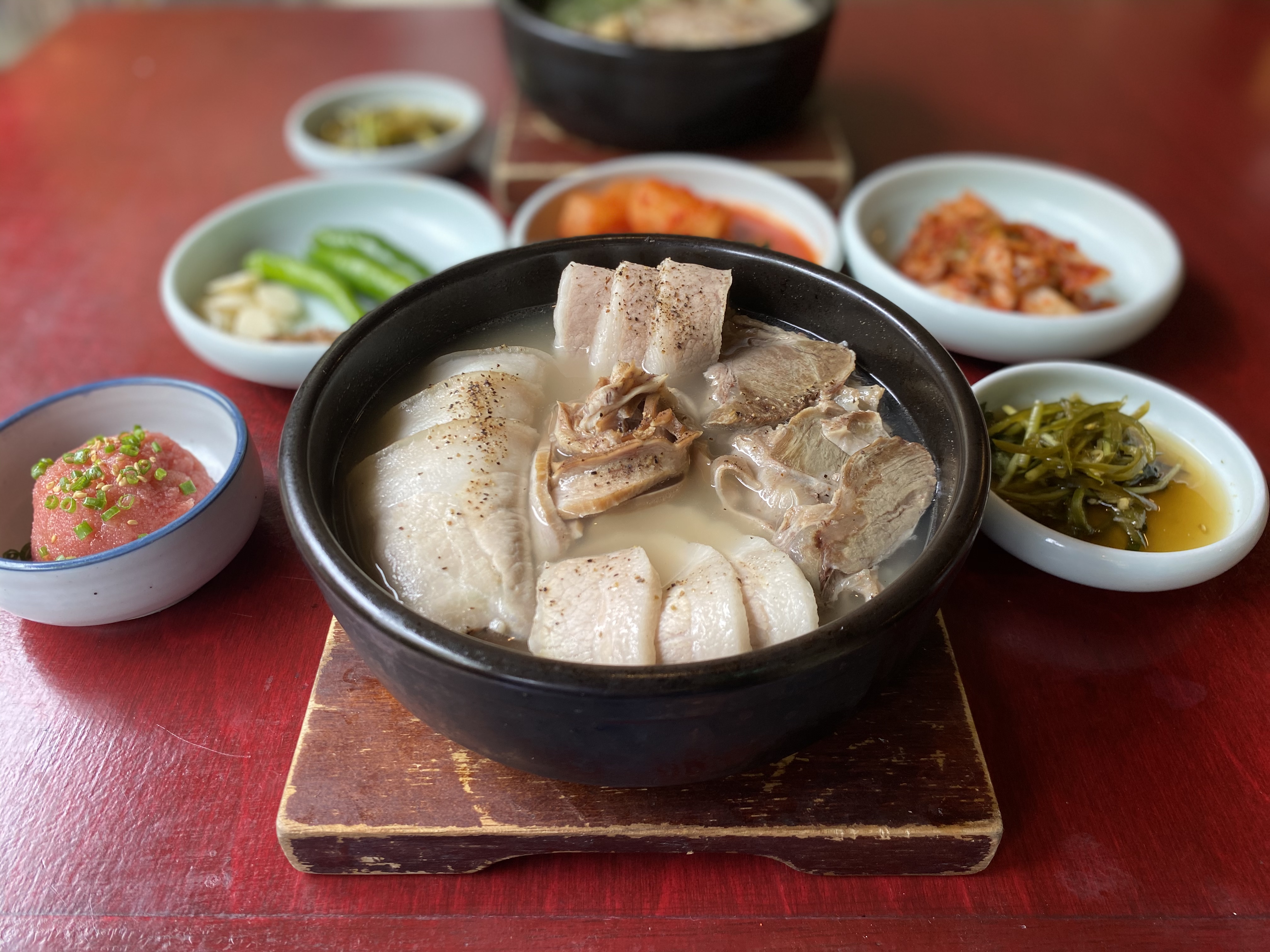 엄용백 돼지국밥 수영점