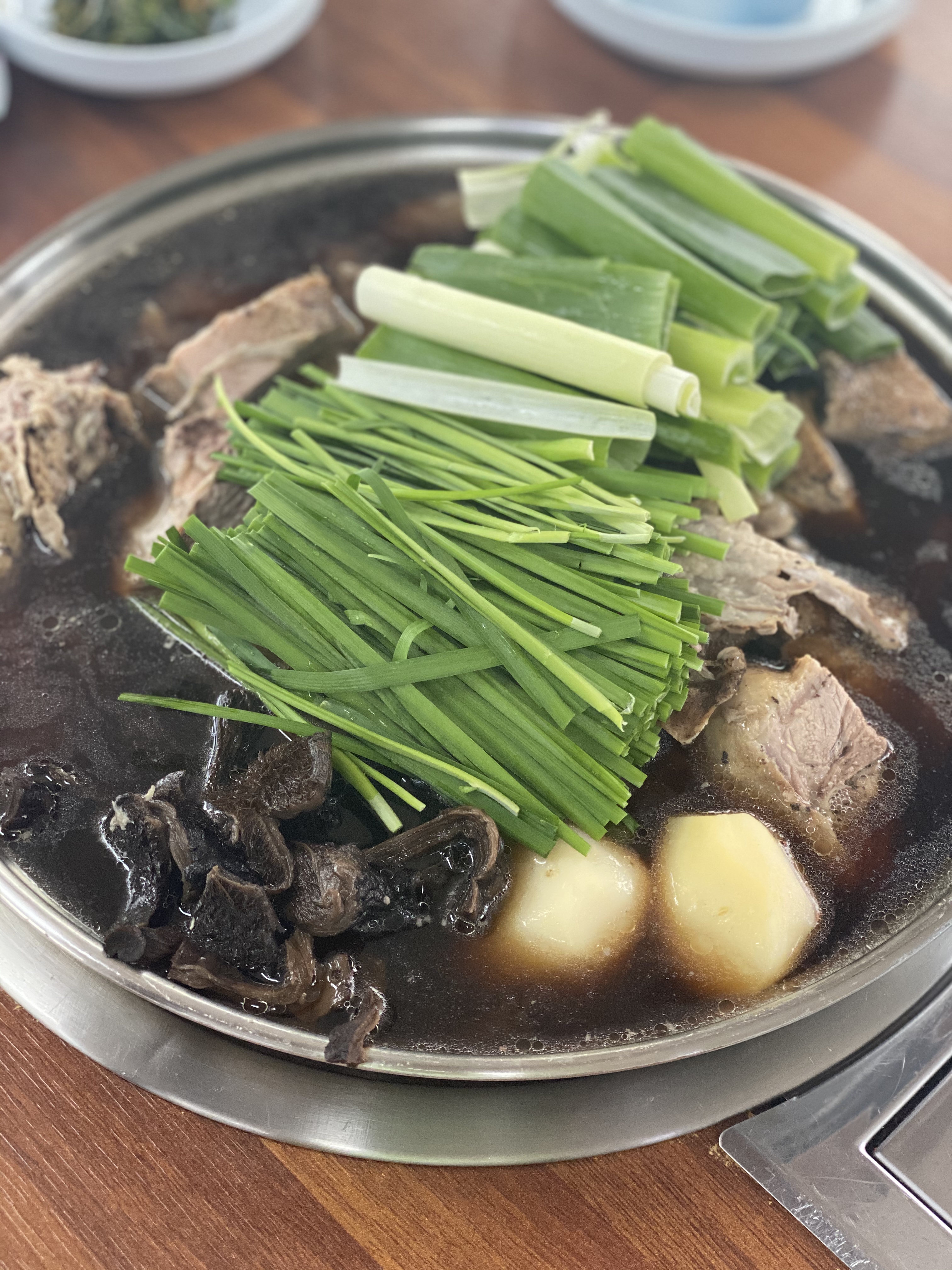 나능이능이버섯백숙 지행점