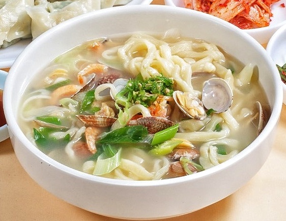 홍칼국수
