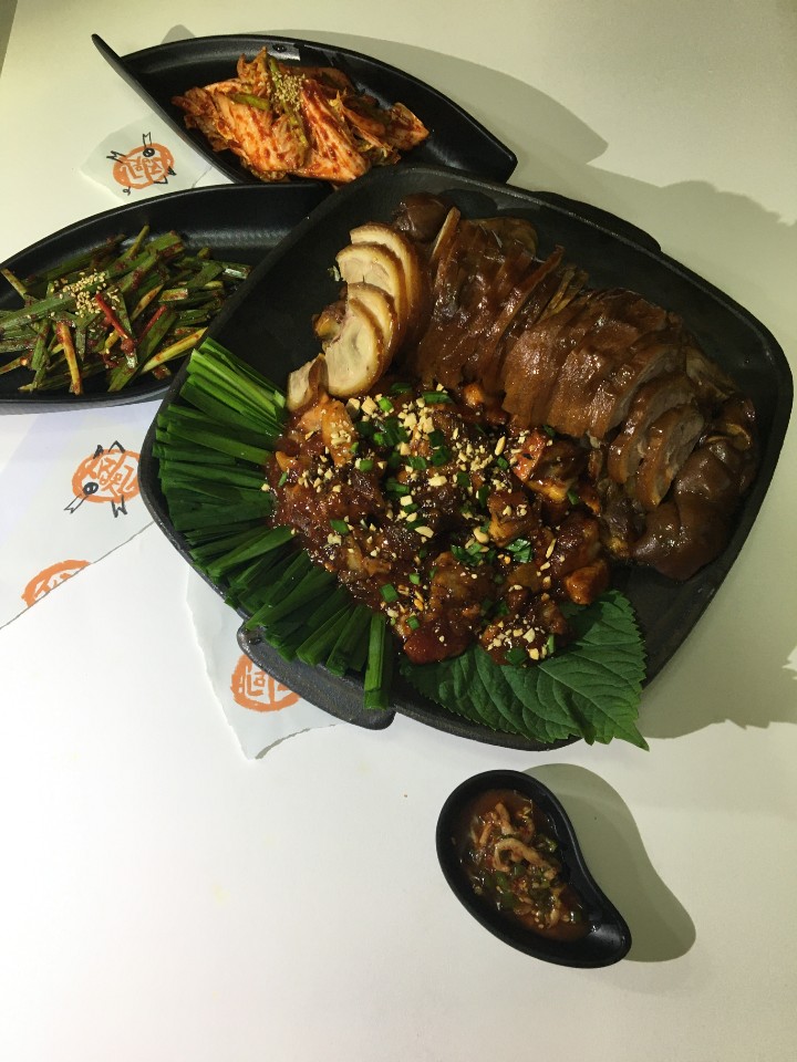 시집못간돈족발