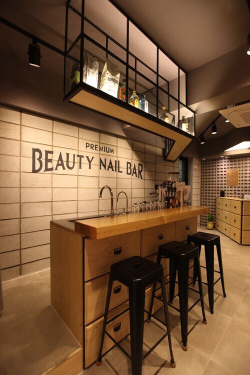 찰스네일 대표 이미지