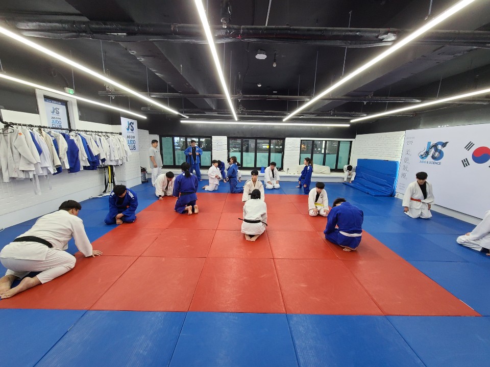 jns유도멀티짐