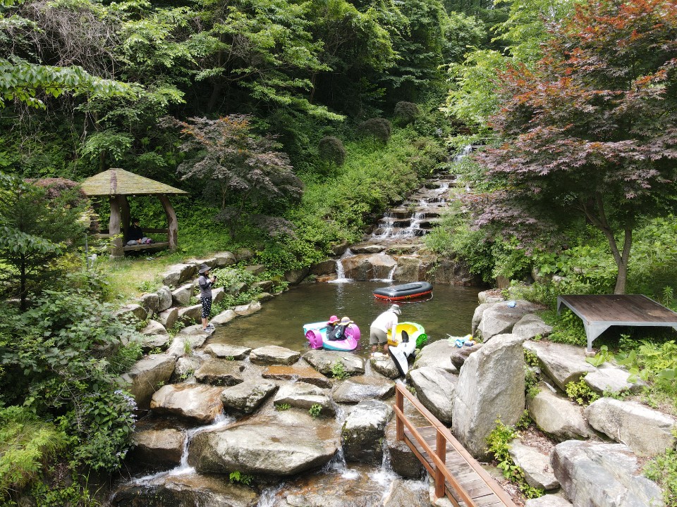 덕유산 병곡계곡펜션캠핑