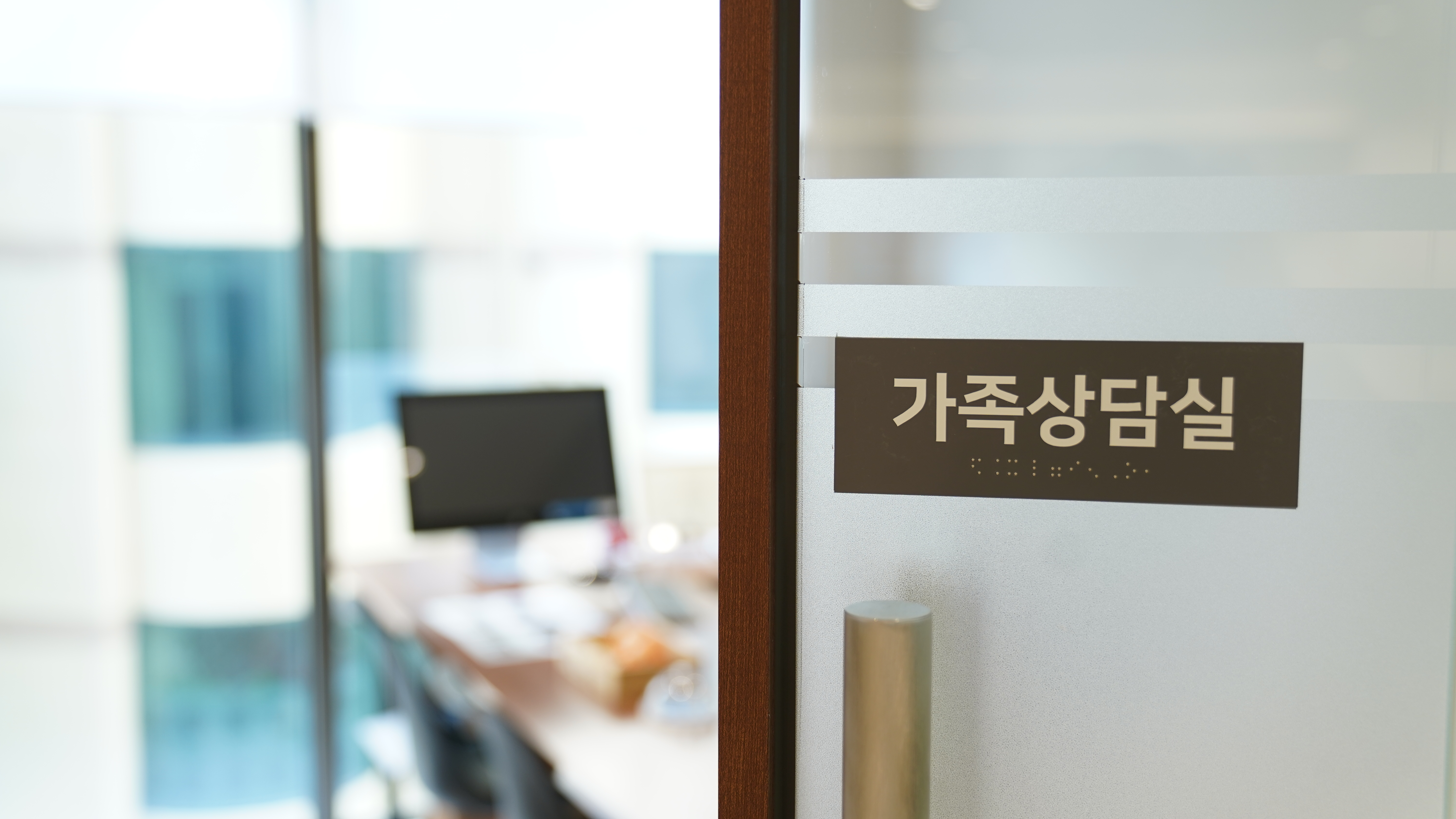 라이브치과병원 대표 이미지
