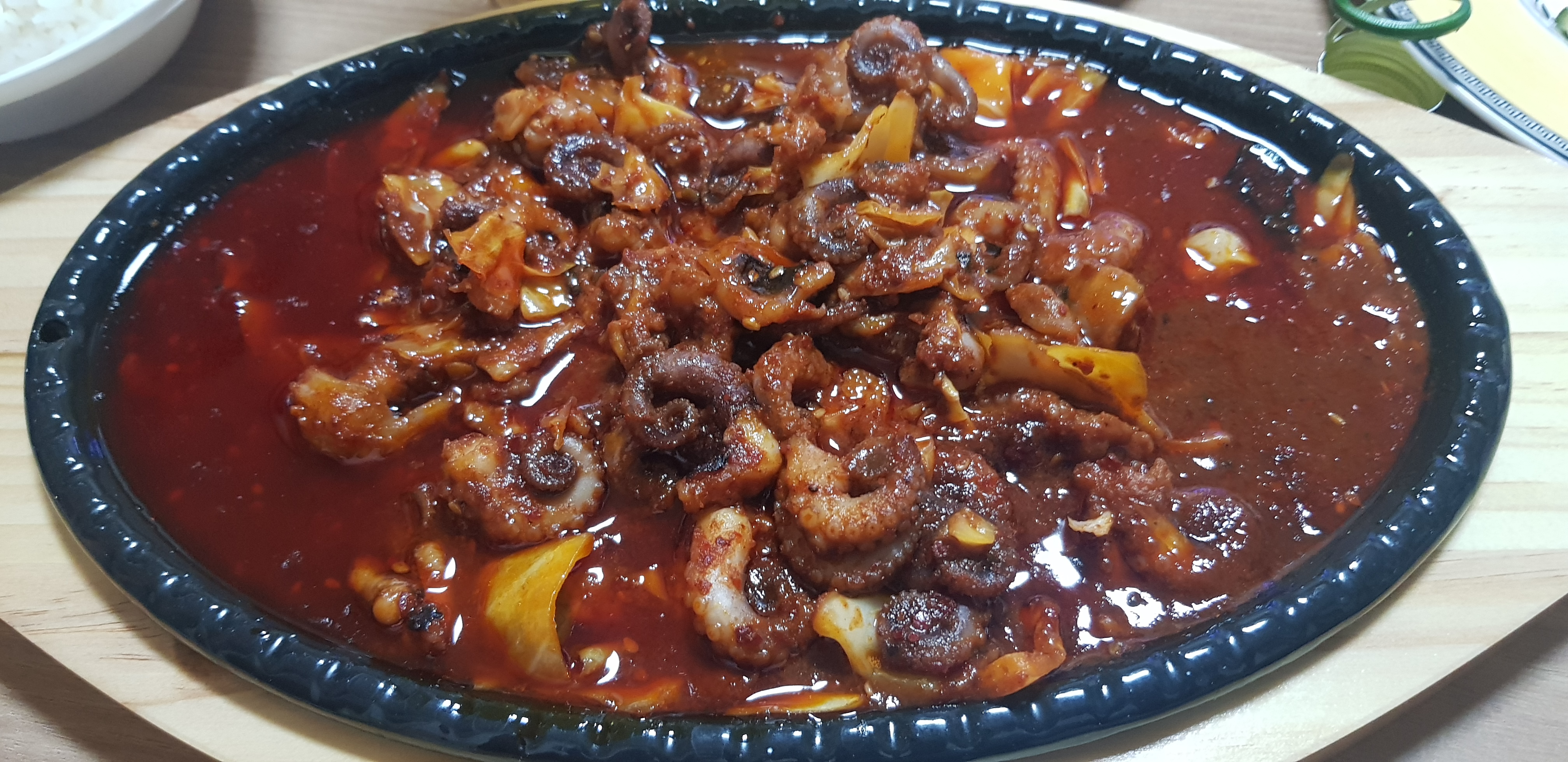 명자네 제육쭈꾸미쌈밥