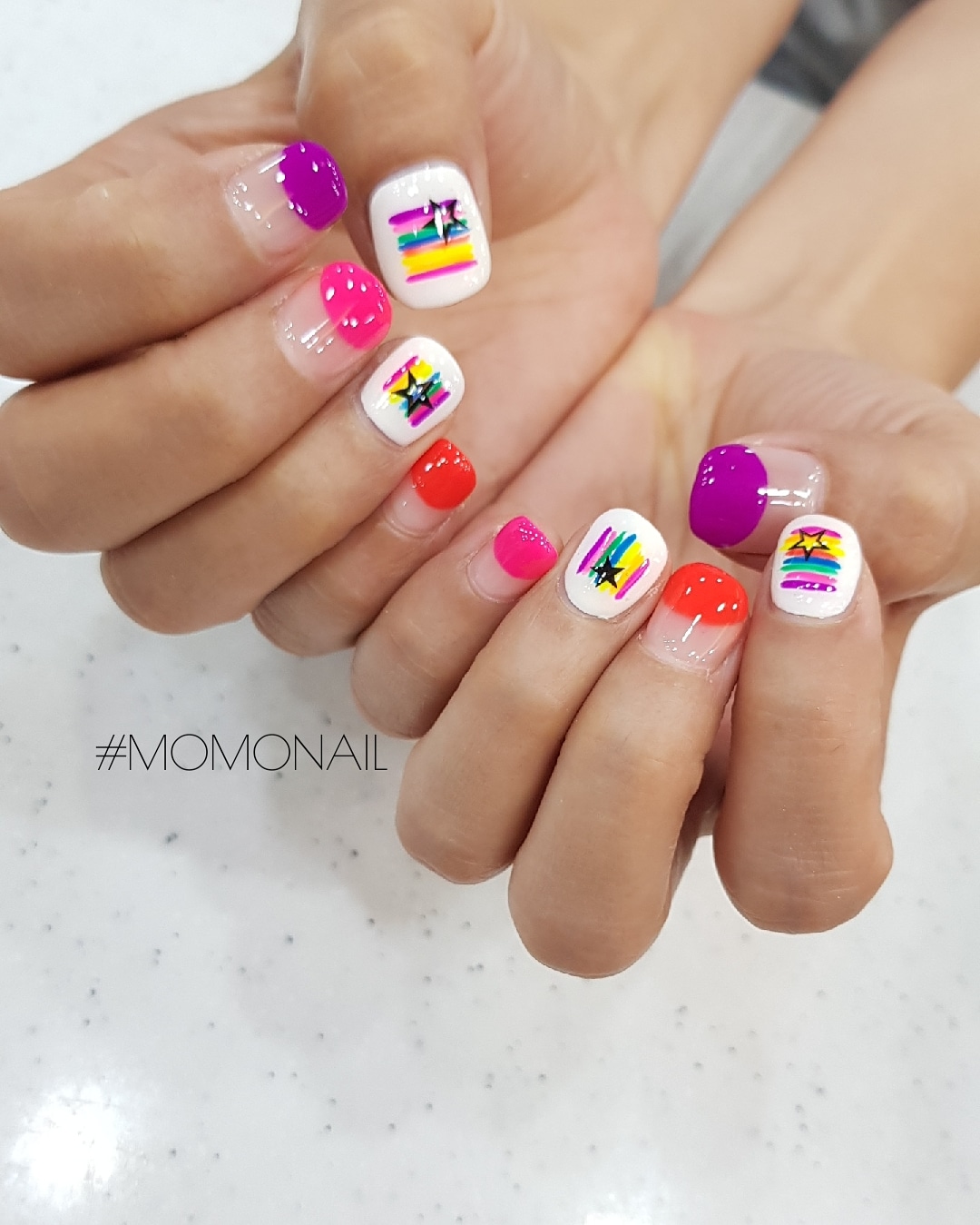 모모네일