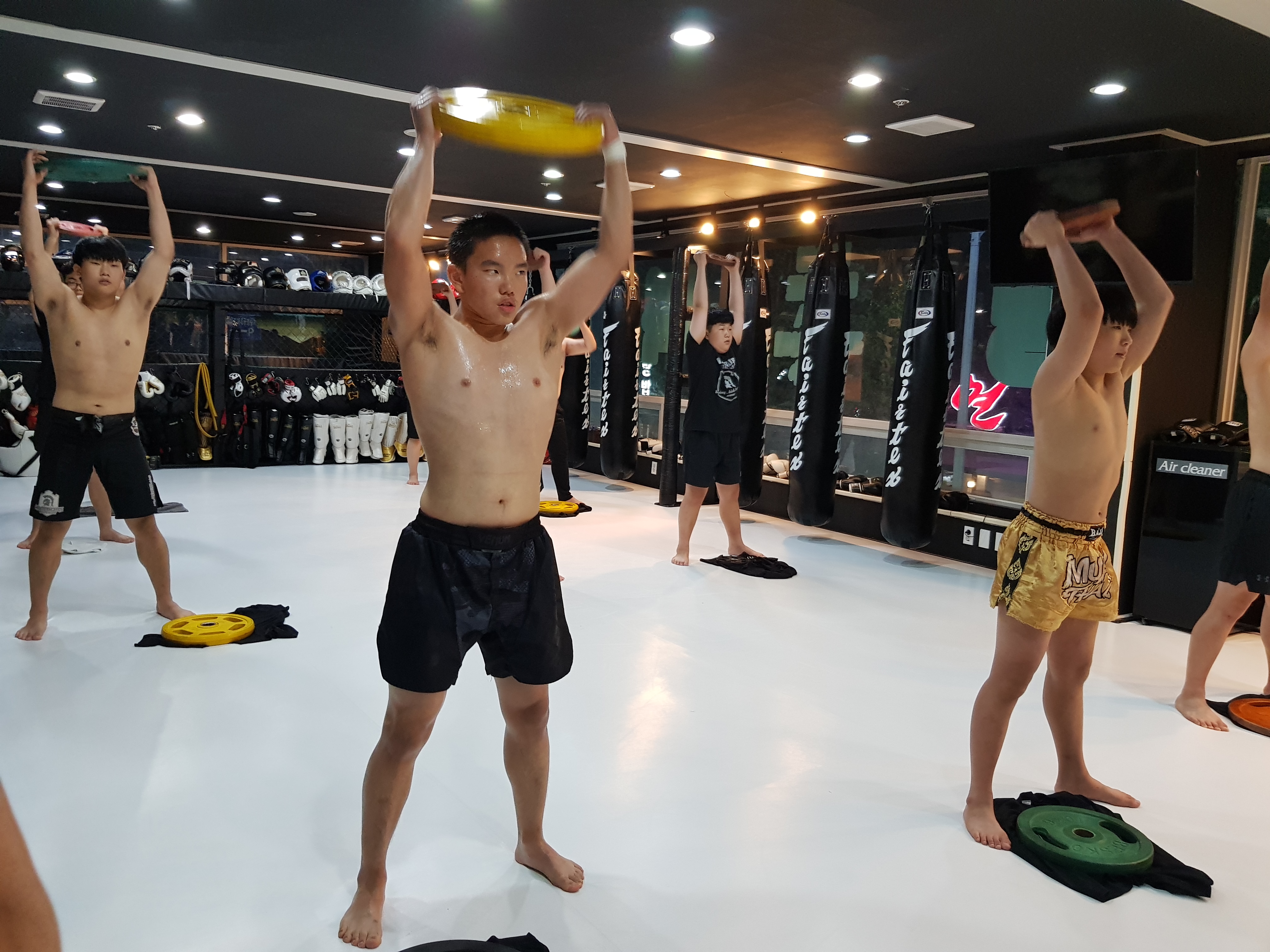 워리어스멀티짐