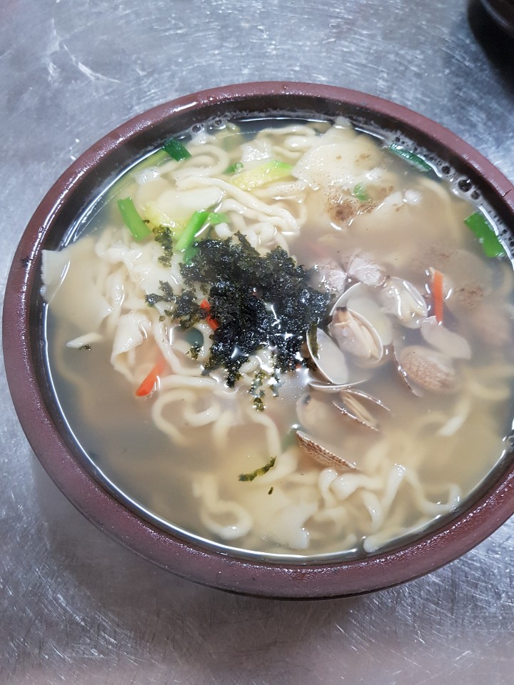 신안팥바지락칼국수