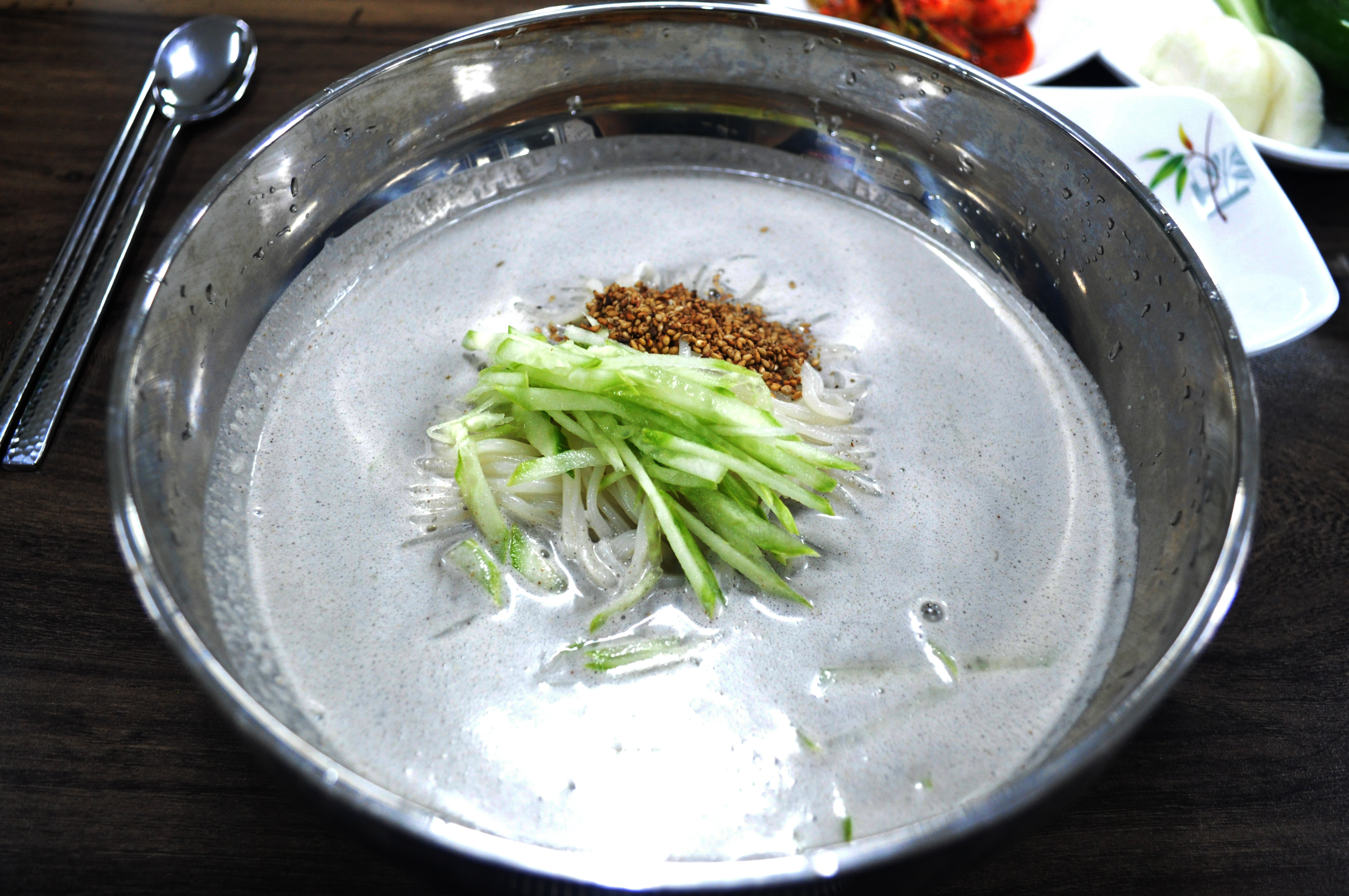 소양강민물매운탕숯불장어구이