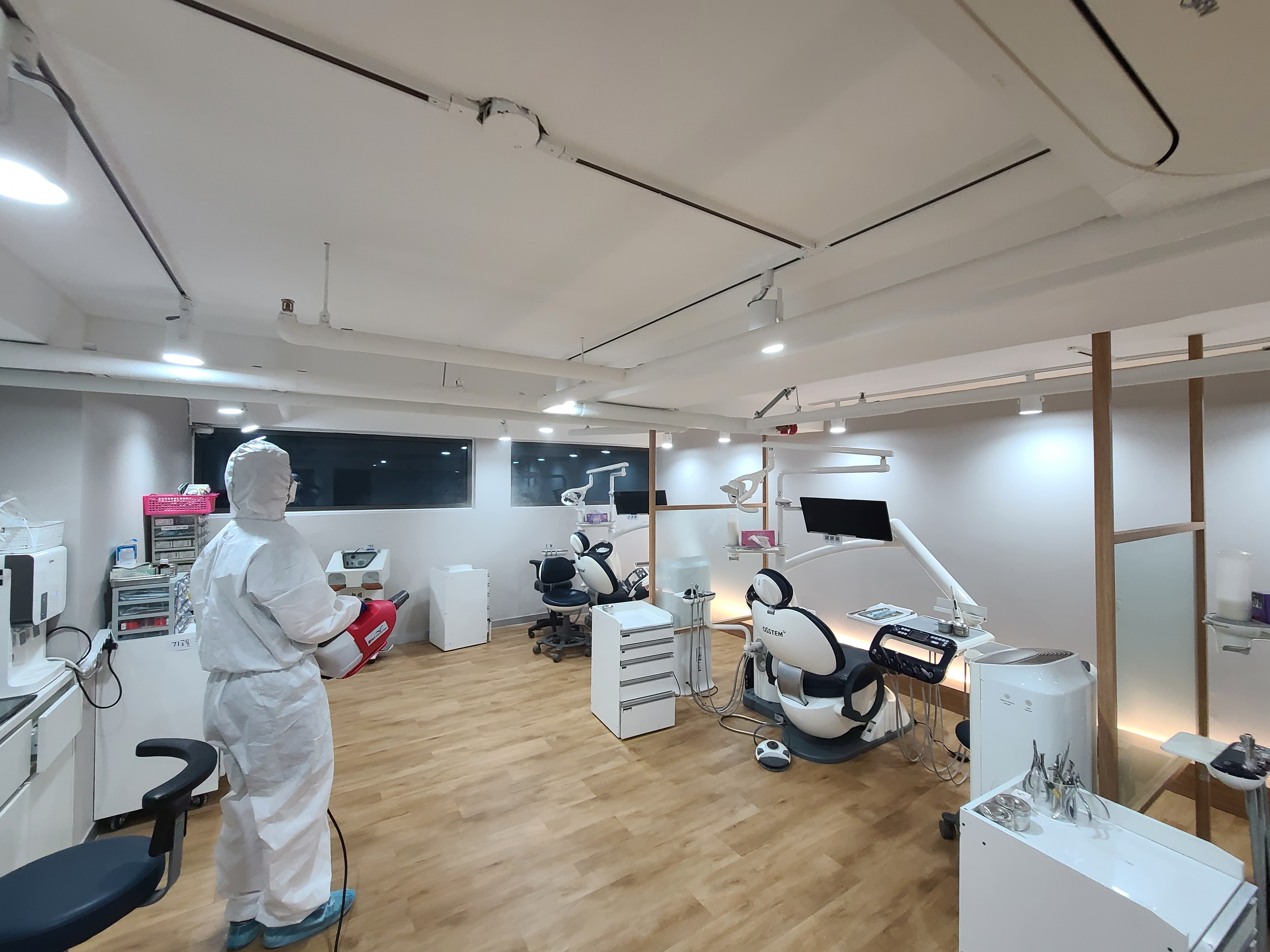 라이브치과병원 서울강남 대표 이미지