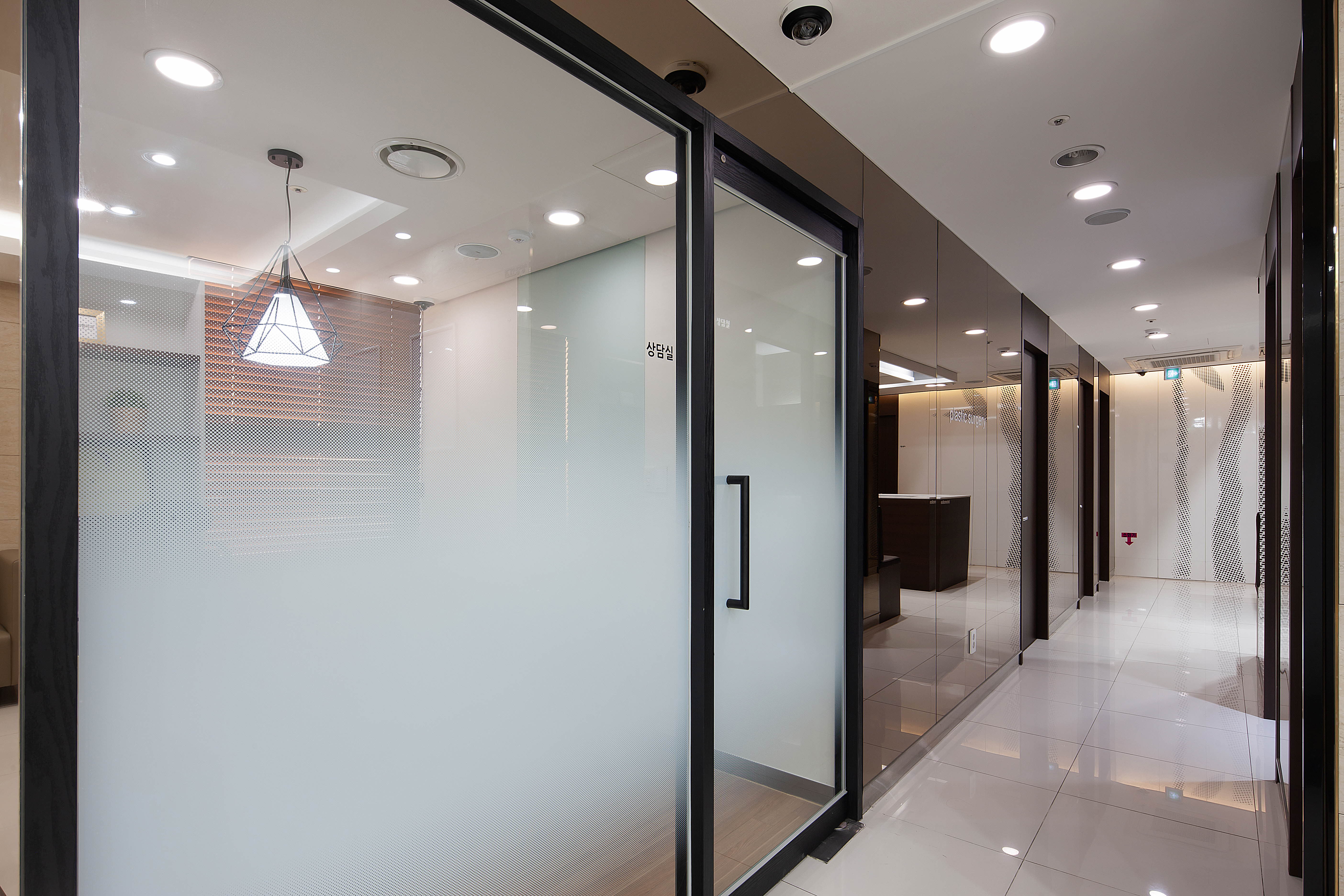 청담이지성형외과의원 대표 이미지