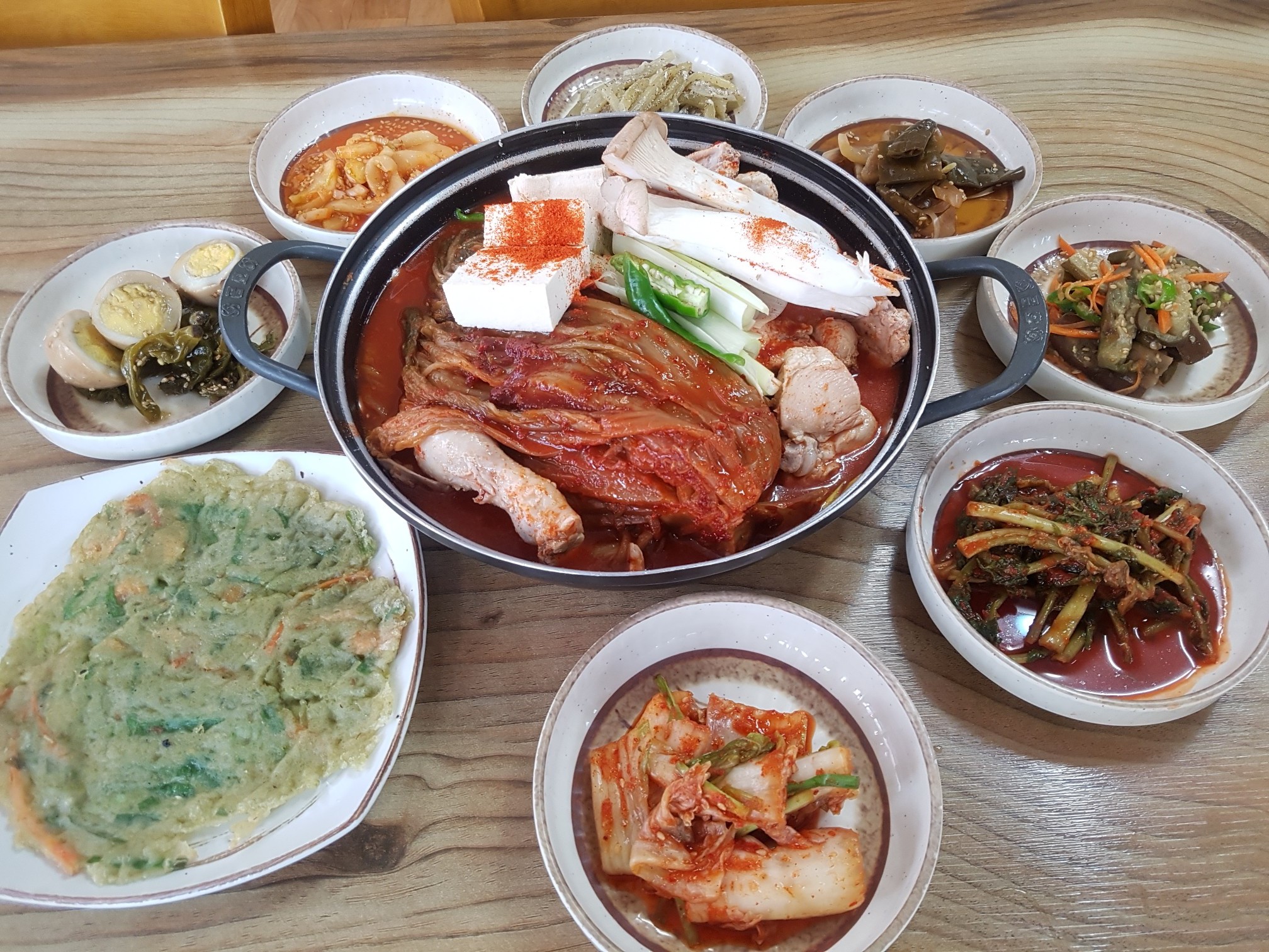 엄상궁연잎밥과칼국수
