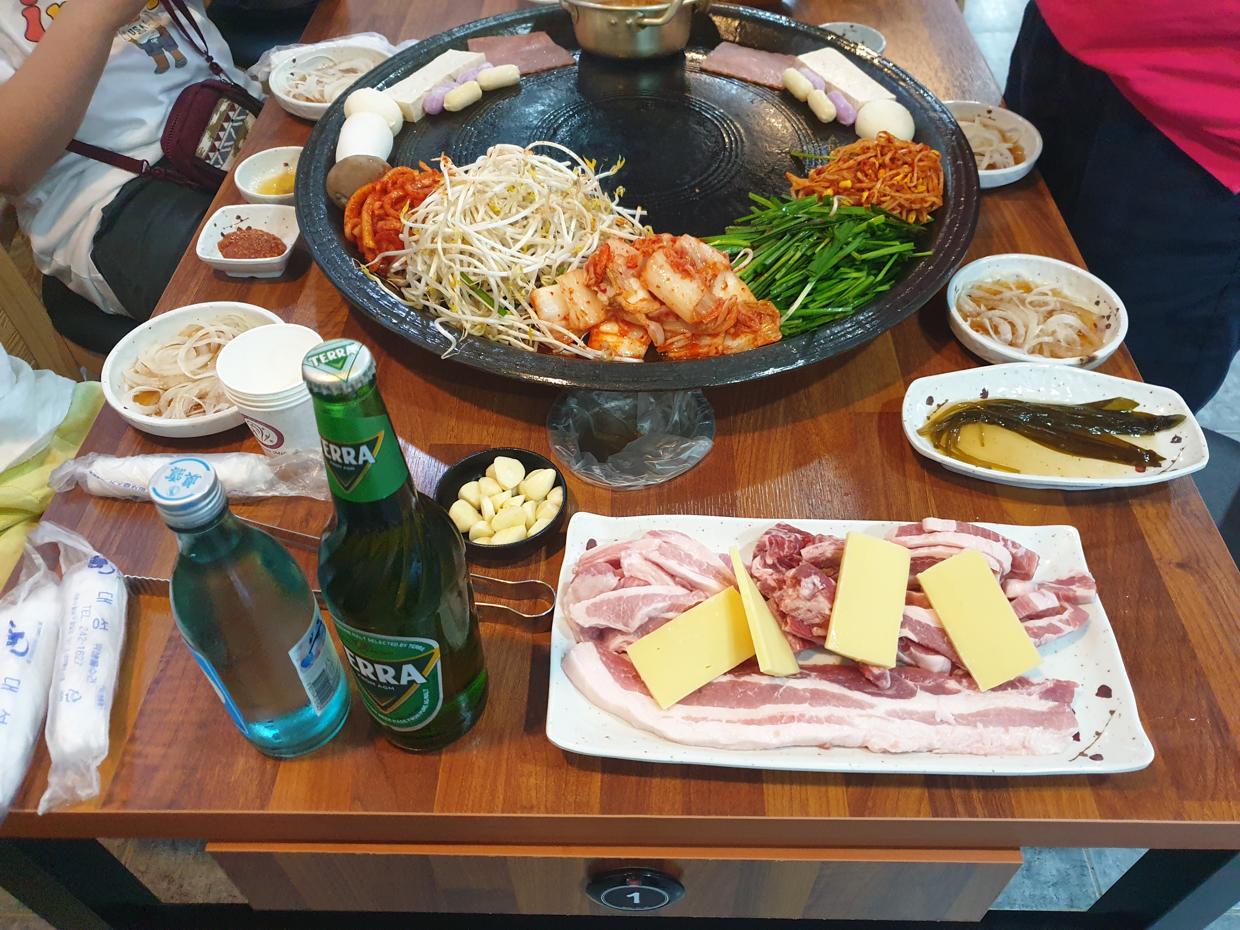 60판왕뚜껑삼겹살 일월점