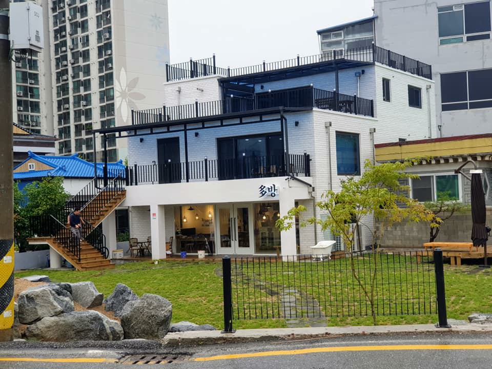 향수다방 경상 애견맛집