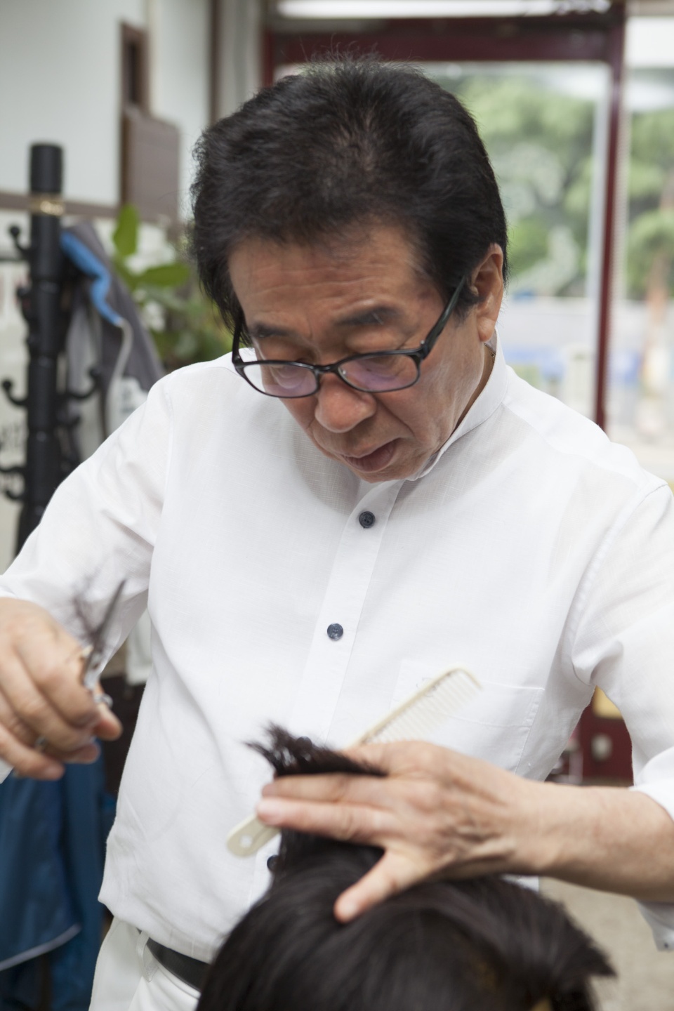 명동이발관 대표 이미지