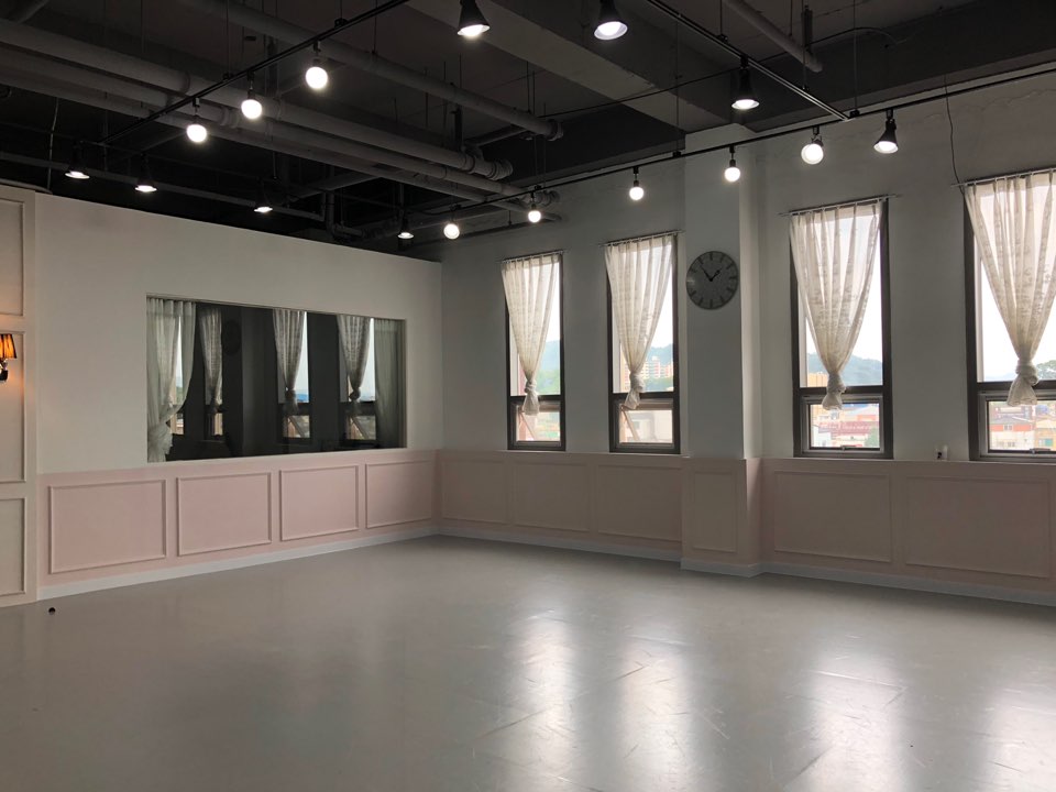 J윤발레아카데미 수업